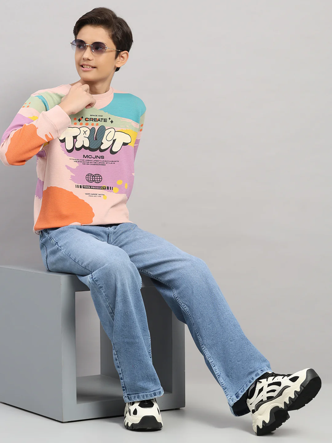 Boys Pink Printed Round Neck Full Sleeve Sweatshirt - Image 2