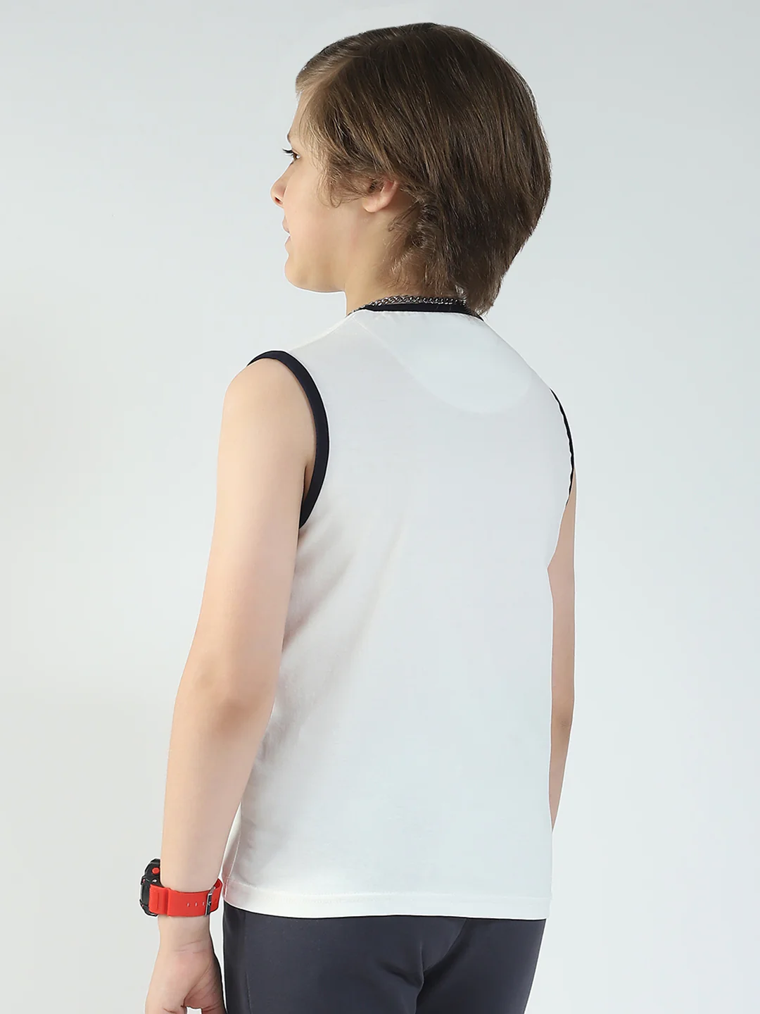 Boys Red & Off White Printed Round Neck Sleeveless T-Shirt (Pack of 2) - Image 9