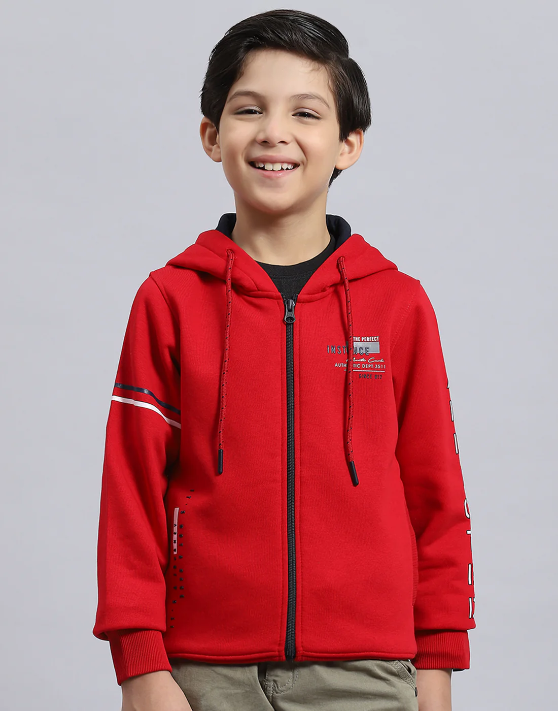 Boys Red Printed Hooded Full Sleeve Sweatshirt - Image 3