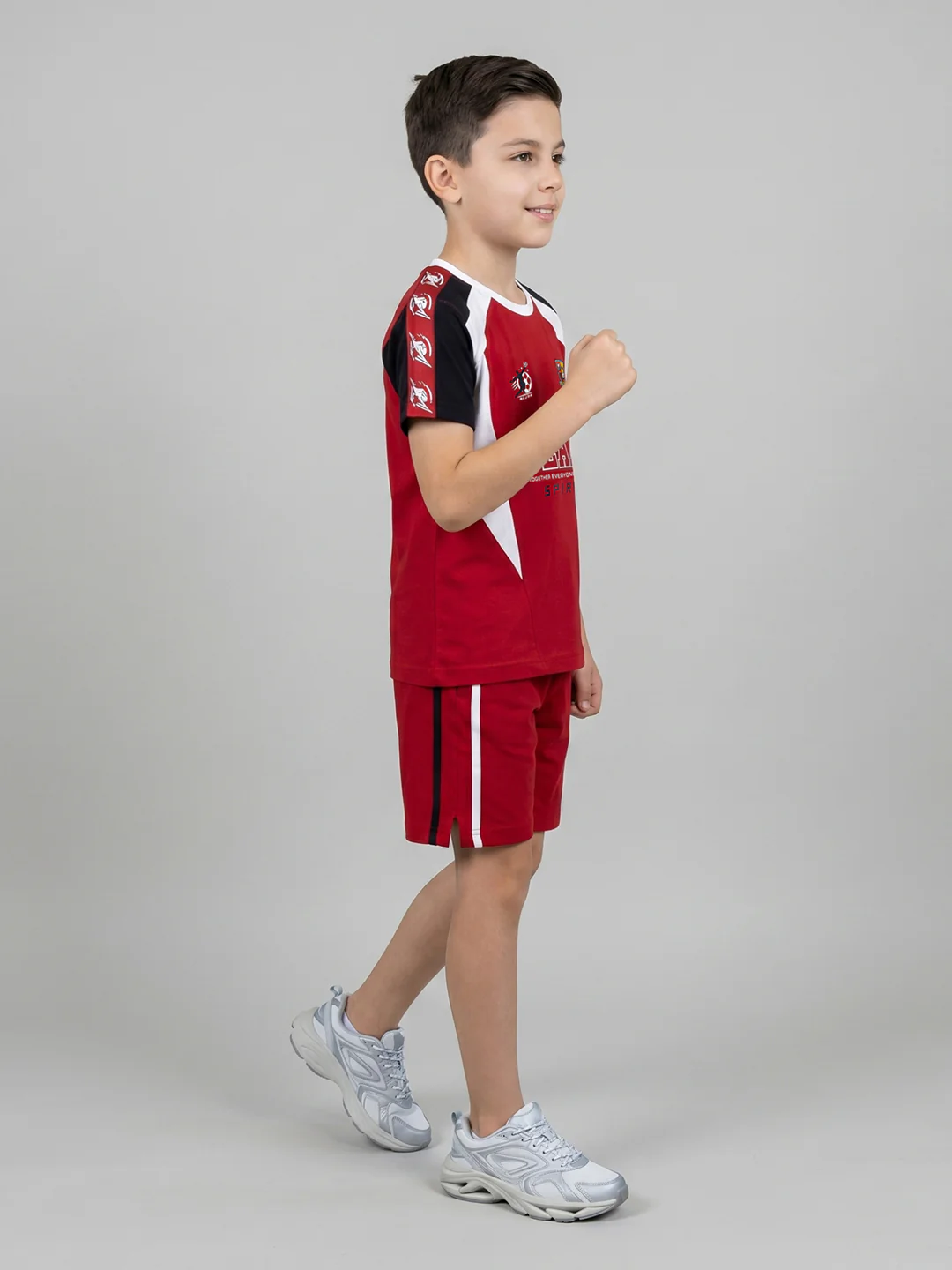 Boys Red Printed Round Neck Half Sleeve Bermuda Set - Image 3