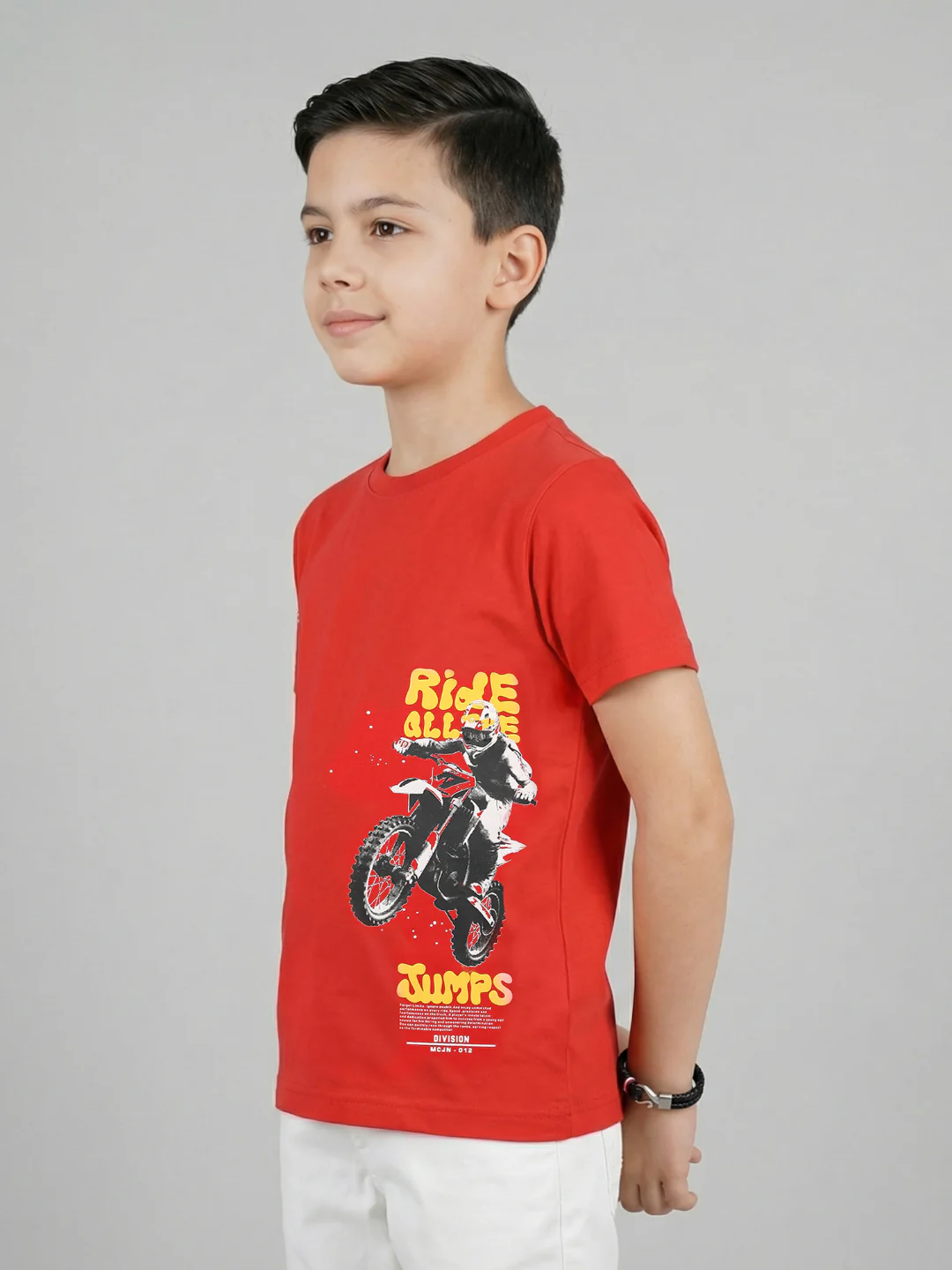 Boys Red Printed Round Neck Half Sleeve T-Shirt - Image 2