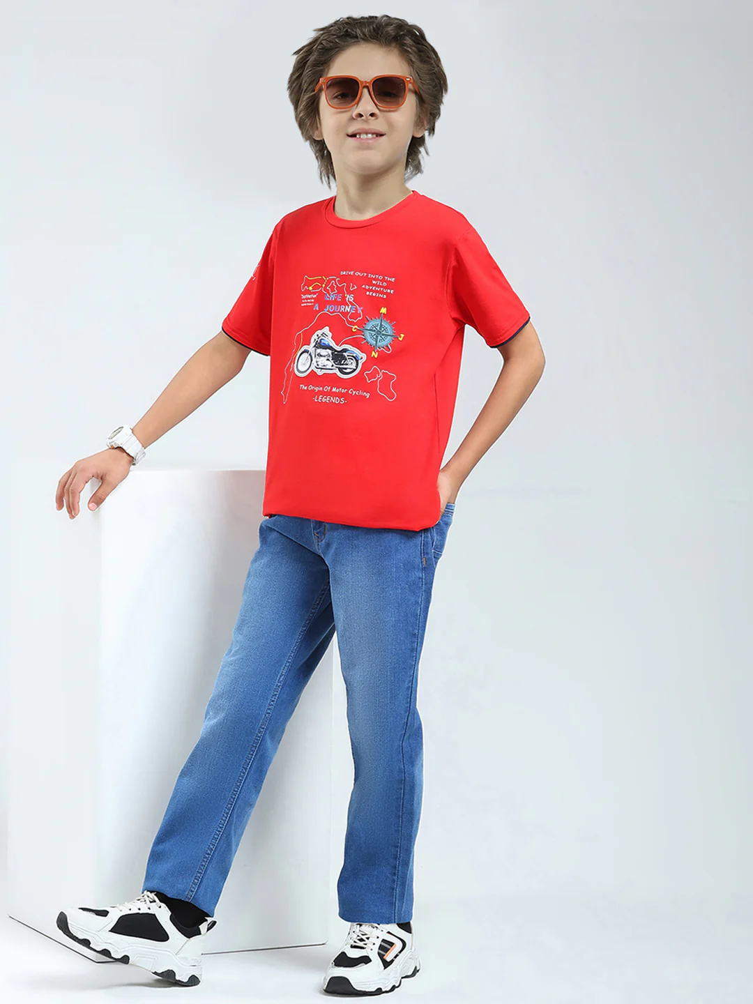 Boys Red Printed Round Neck Half Sleeve T-Shirt - Image 2