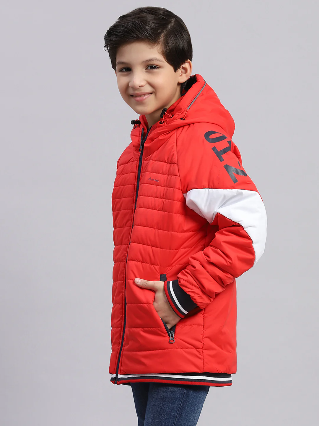 Boys Red Solid Hooded Full Sleeve Boys Jacket - Image 4