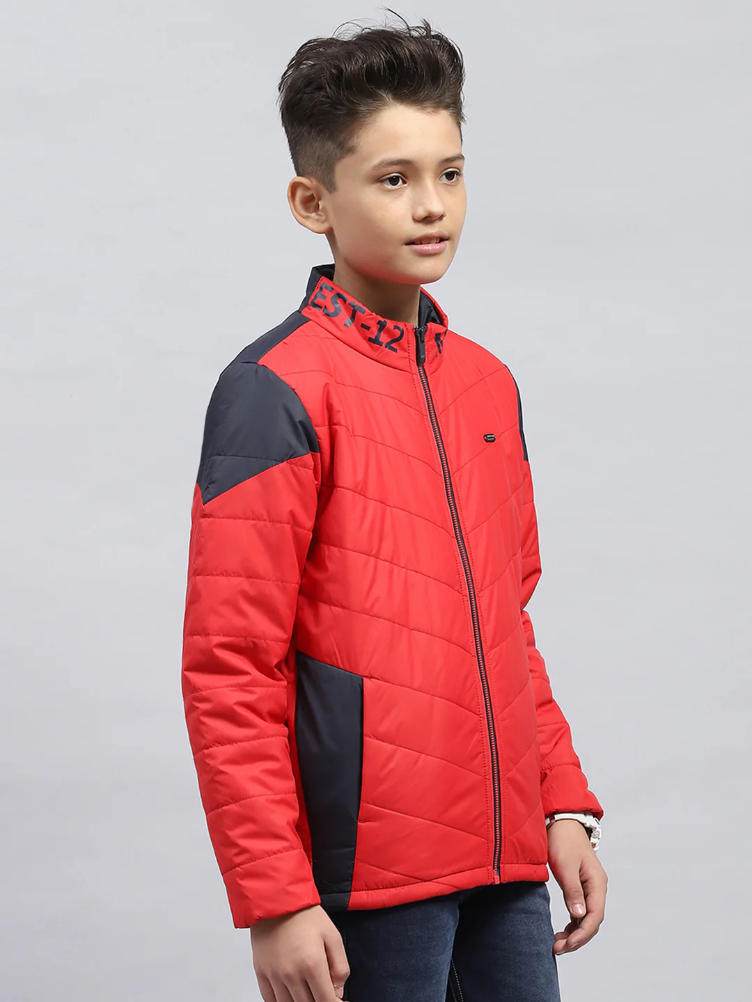 Boys Red Solid Mock Neck Full Sleeve Jacket - Image 4