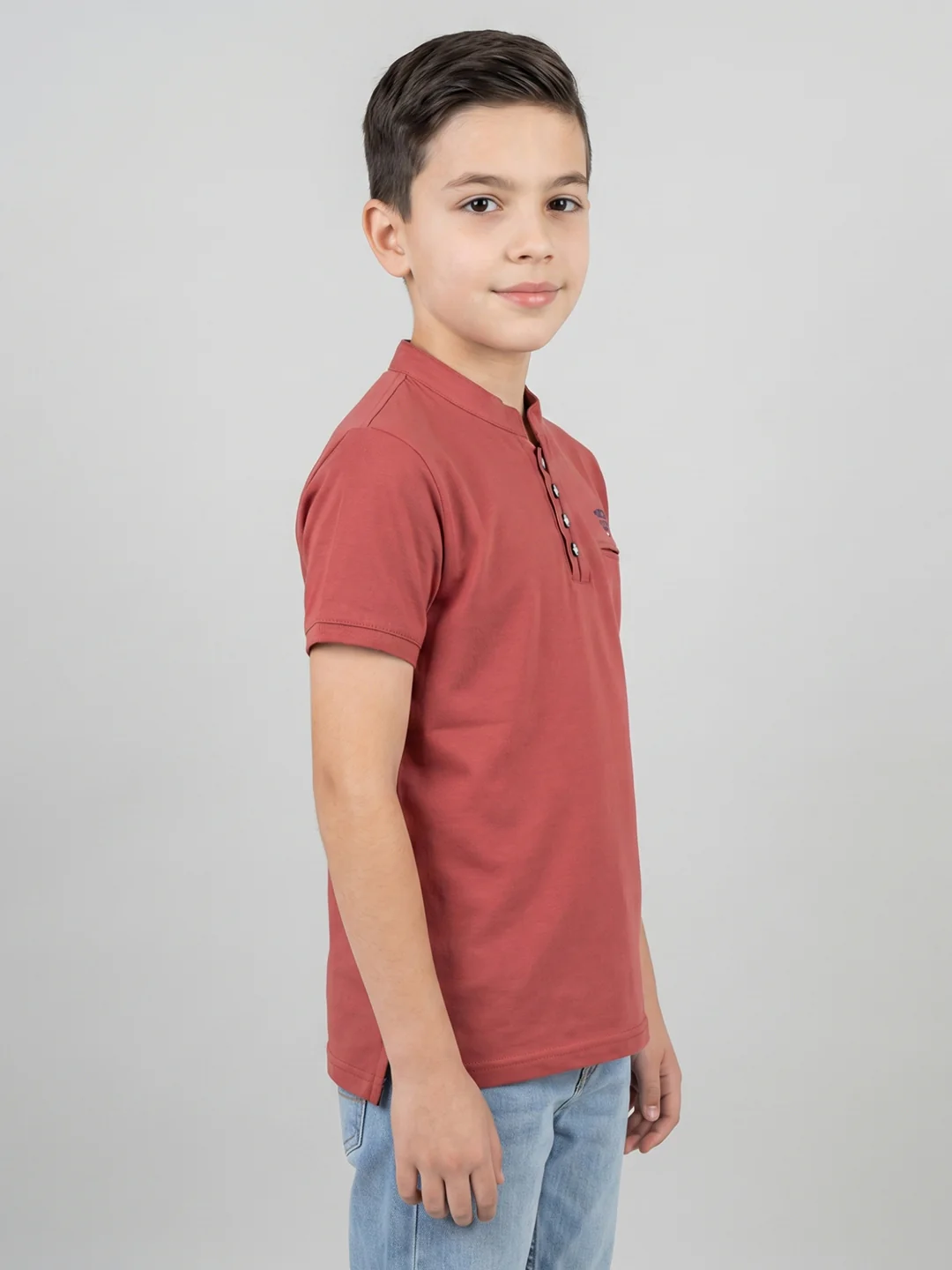 Boys Rose Red Solid Henley Neck Half Sleeve T-Shirt - Image 2