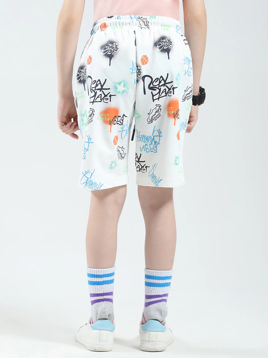 Boys White Printed Regular Fit Bermuda - Image 5