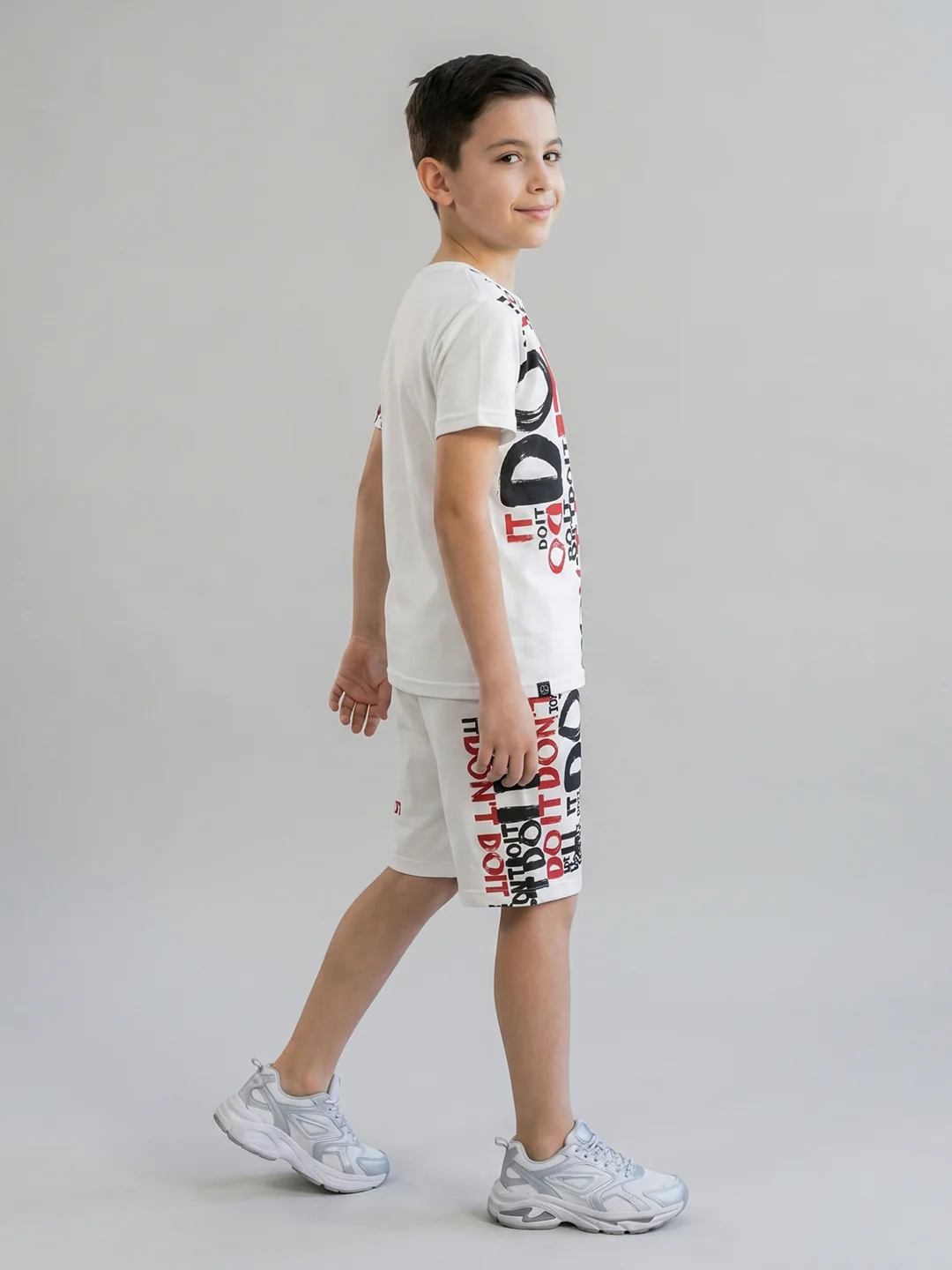 Boys White Printed Round Neck Half Sleeve Cords Set - Image 2