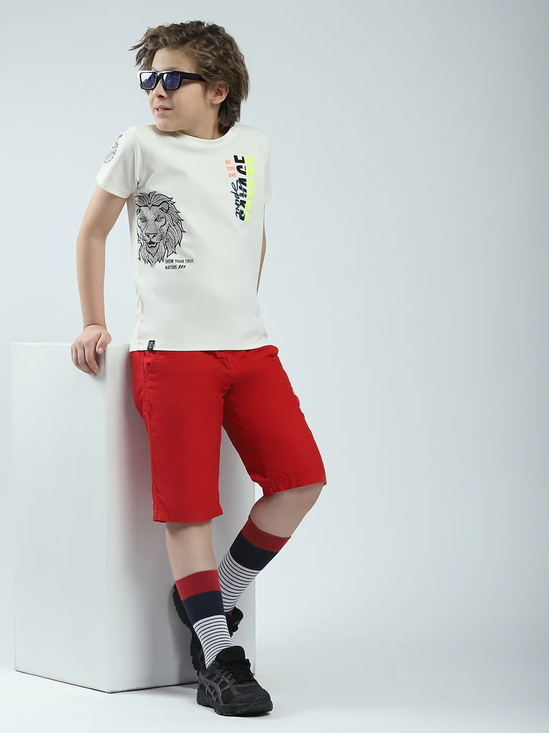 Boys White Printed Round Neck Half Sleeve T-Shirt - Image 2