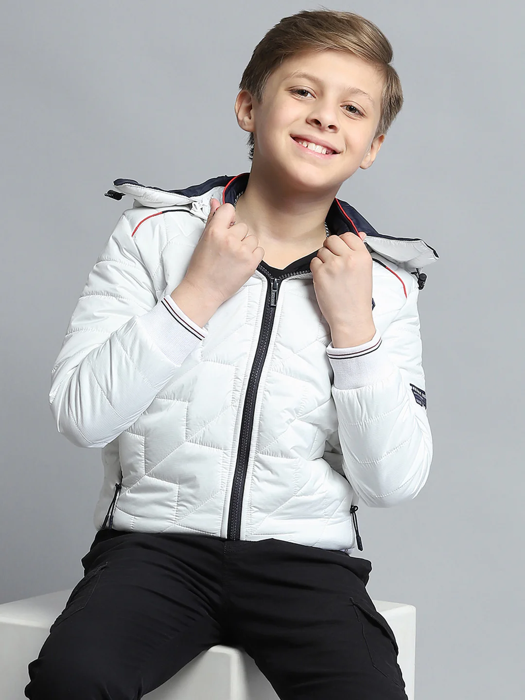 Boys White Self Design Detachable Hood Full Sleeve Jacket - Image 6