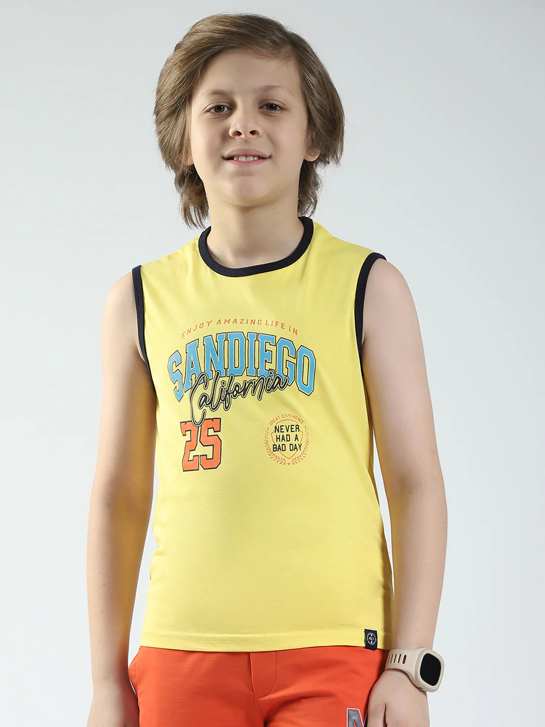 Boys Yellow & Black Printed Round Neck Sleeveless T-Shirt (Pack of 2) - Image 7