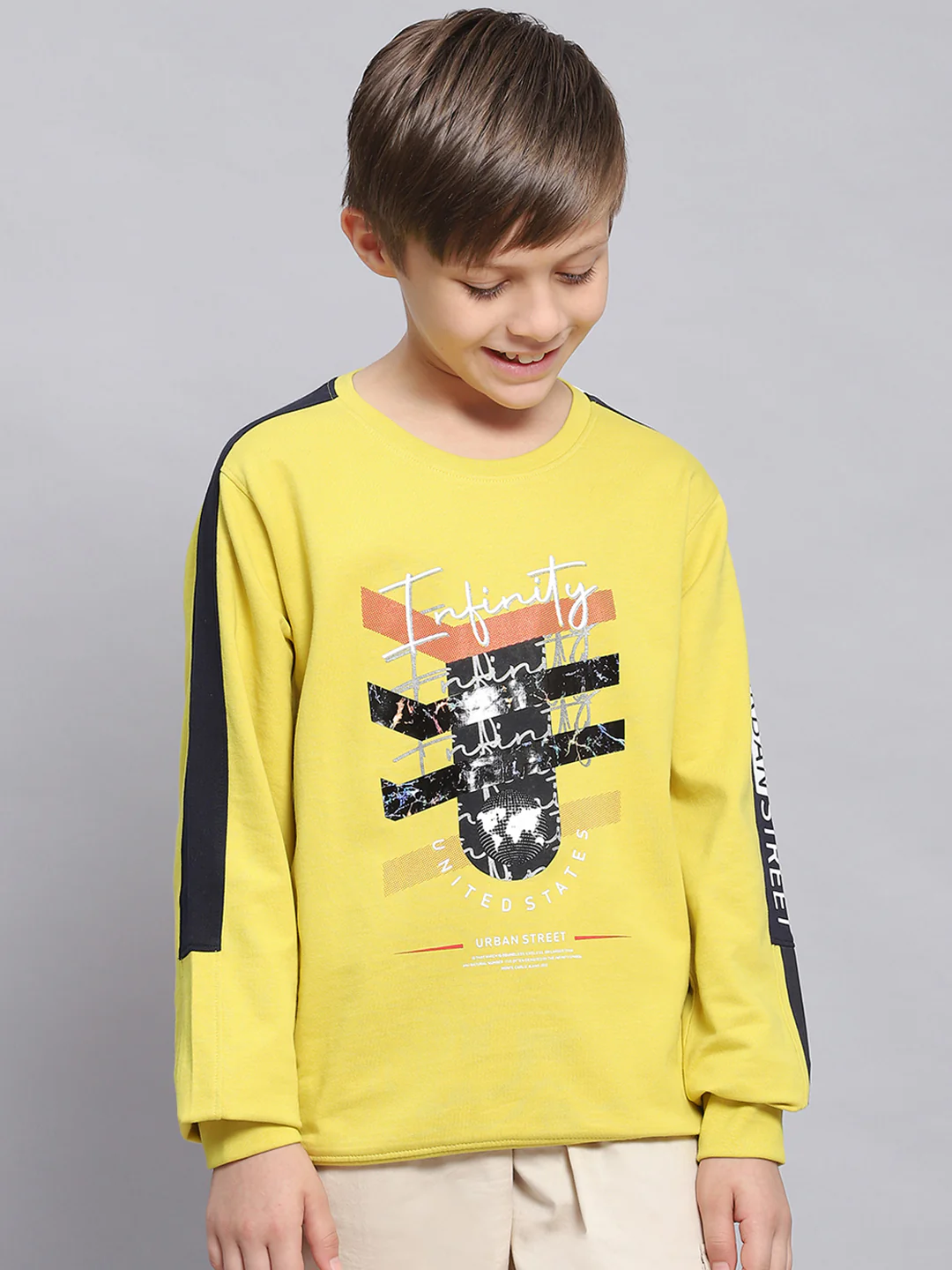 Boys Yellow Printed Round Neck Full Sleeve Sweatshirt - Image 2