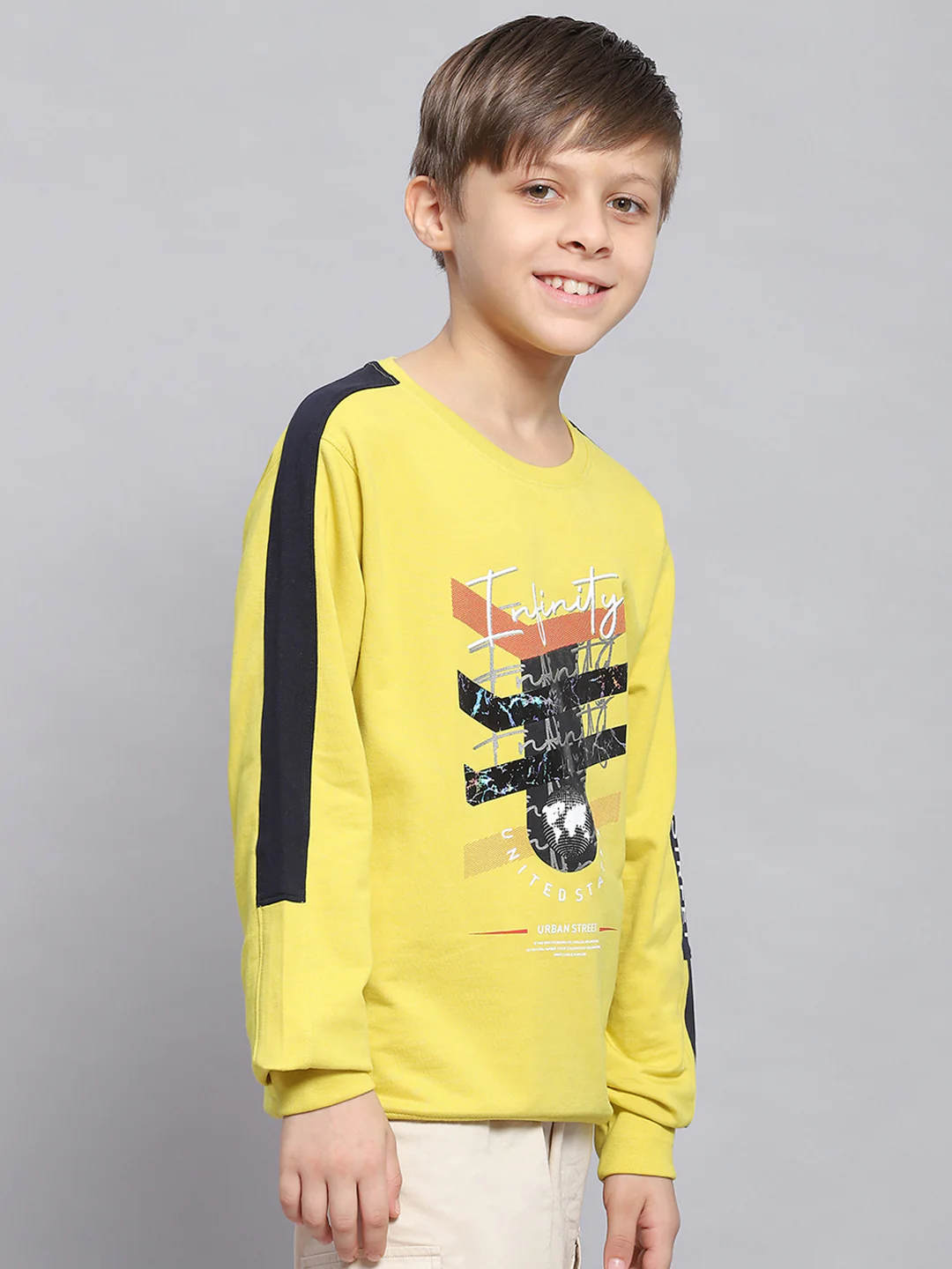 Boys Yellow Printed Round Neck Full Sleeve Sweatshirt - Image 4