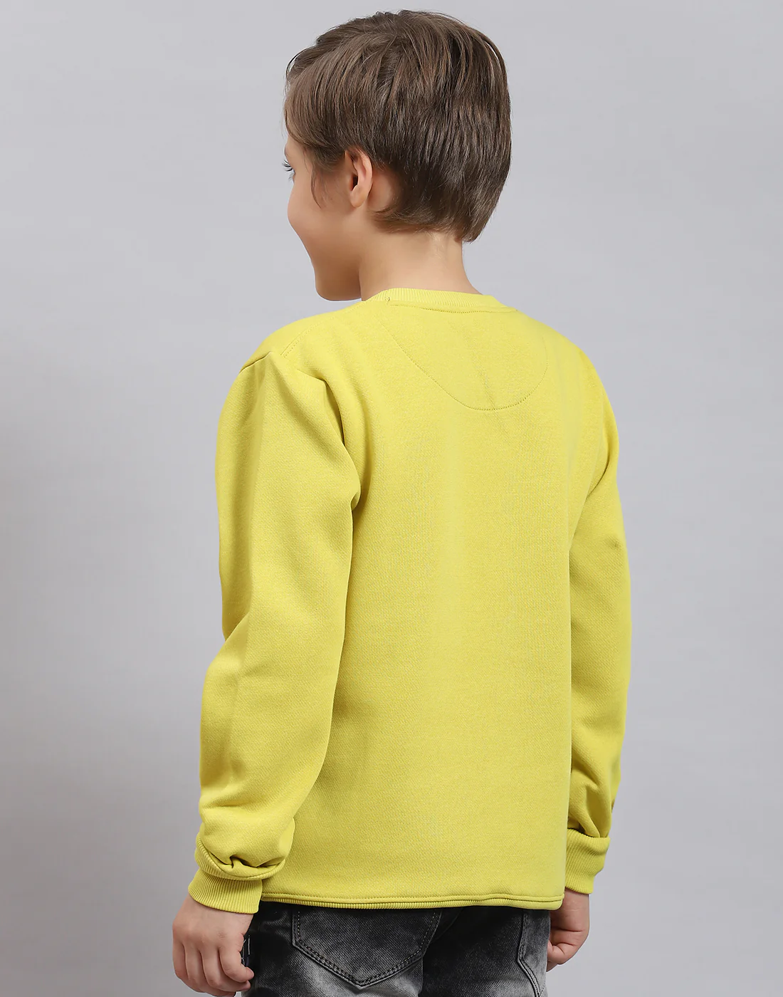 Boys Yellow Printed Round Neck Full Sleeve Sweatshirt - Image 6