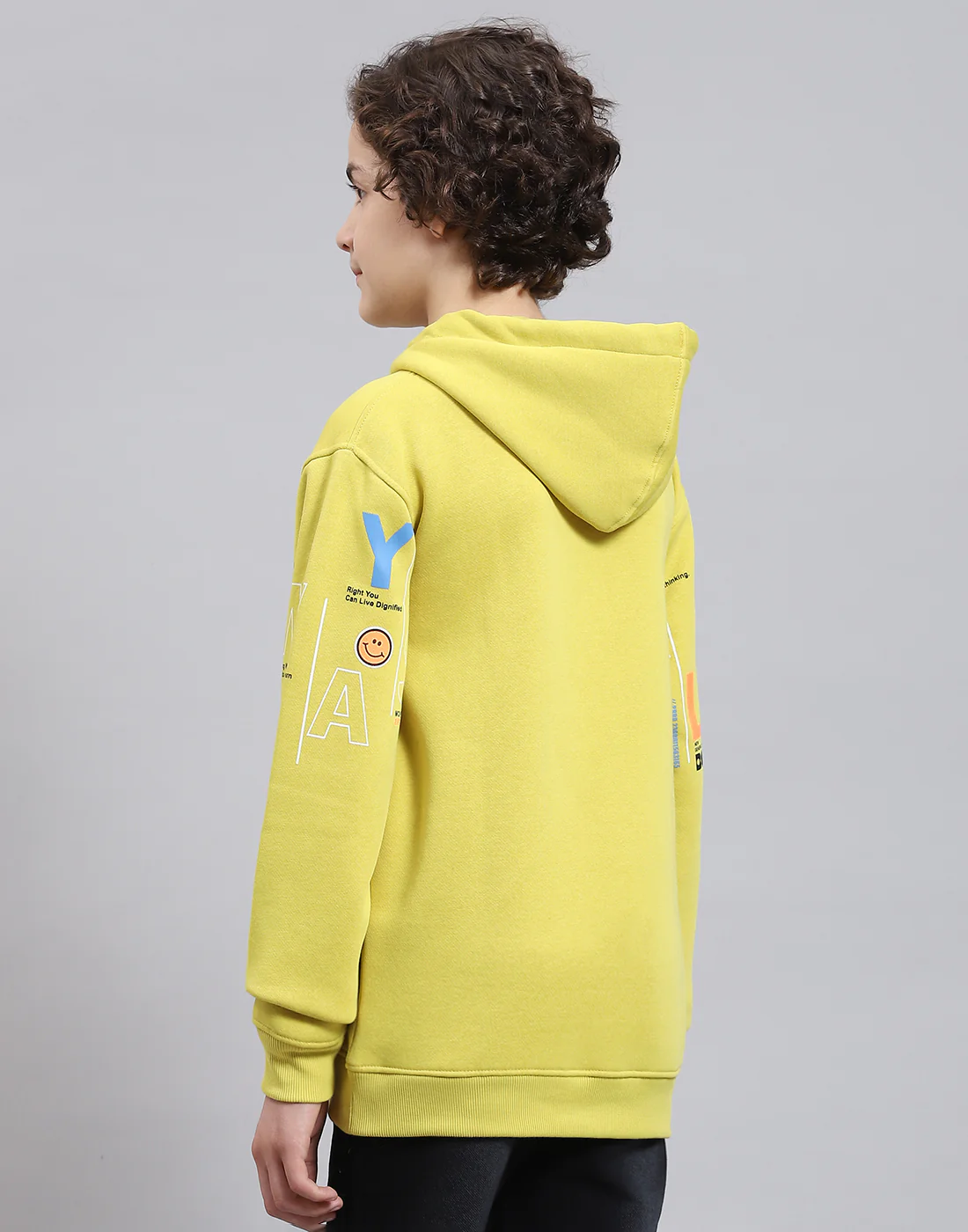 Boys Yellow Printed Round Neck Full Sleeve Sweatshirt - Image 3