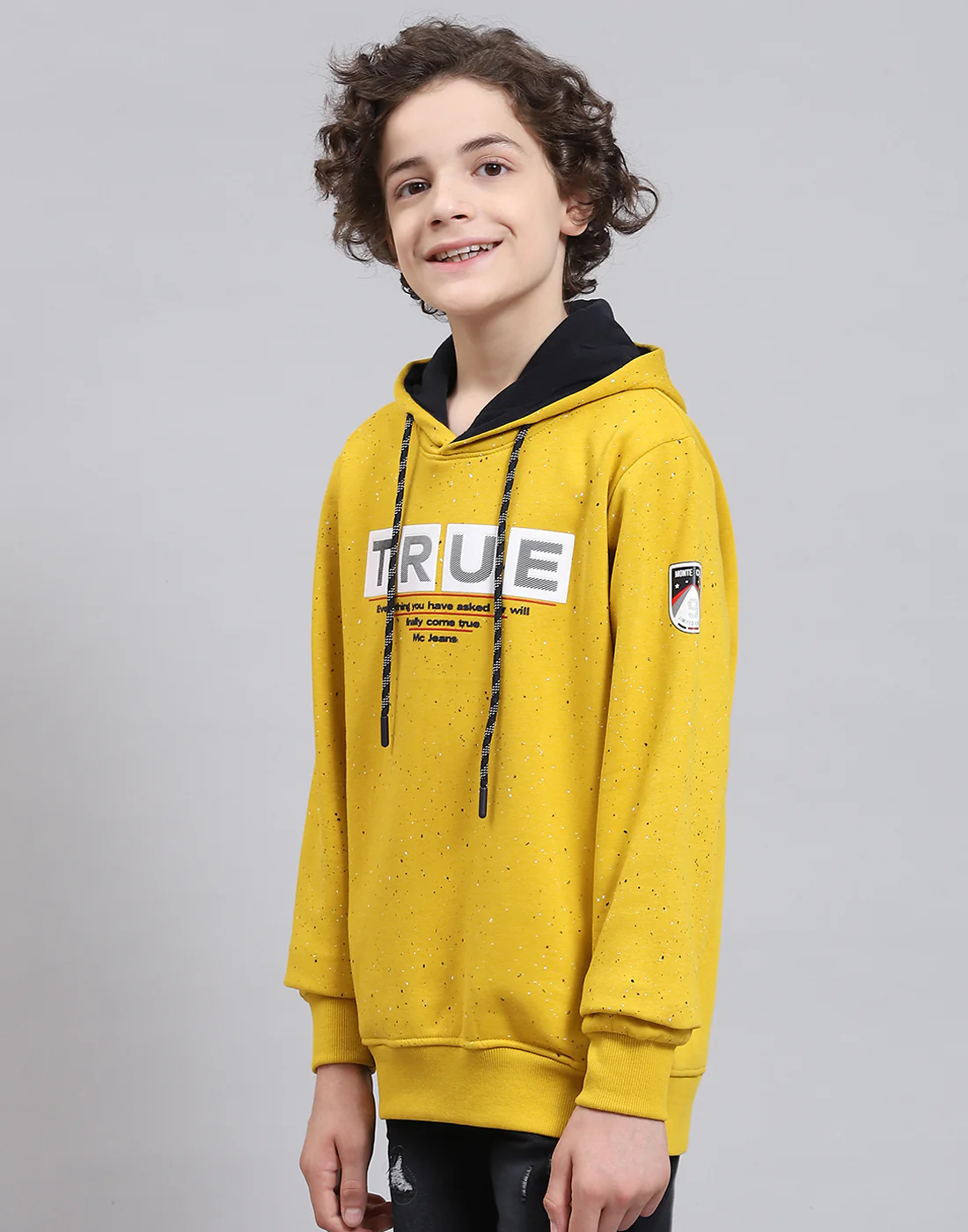 Boys Yellow Printed Round Neck Full Sleeve Sweatshirt - Image 3
