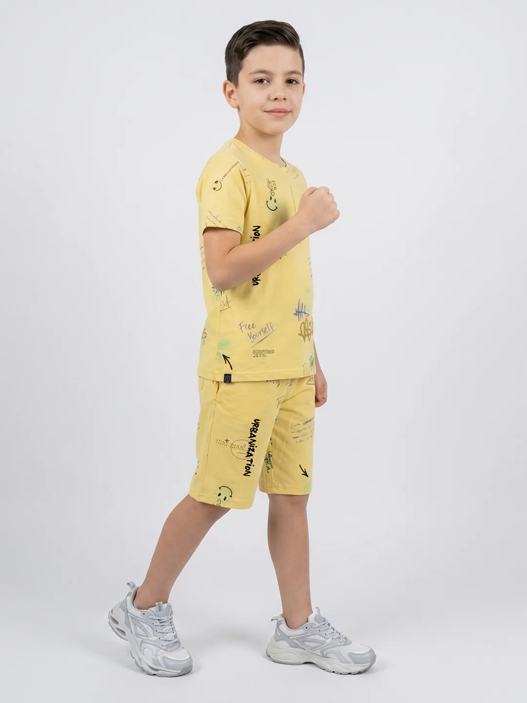 Boys Yellow Printed Round Neck Half Sleeve Cords Set - Image 3