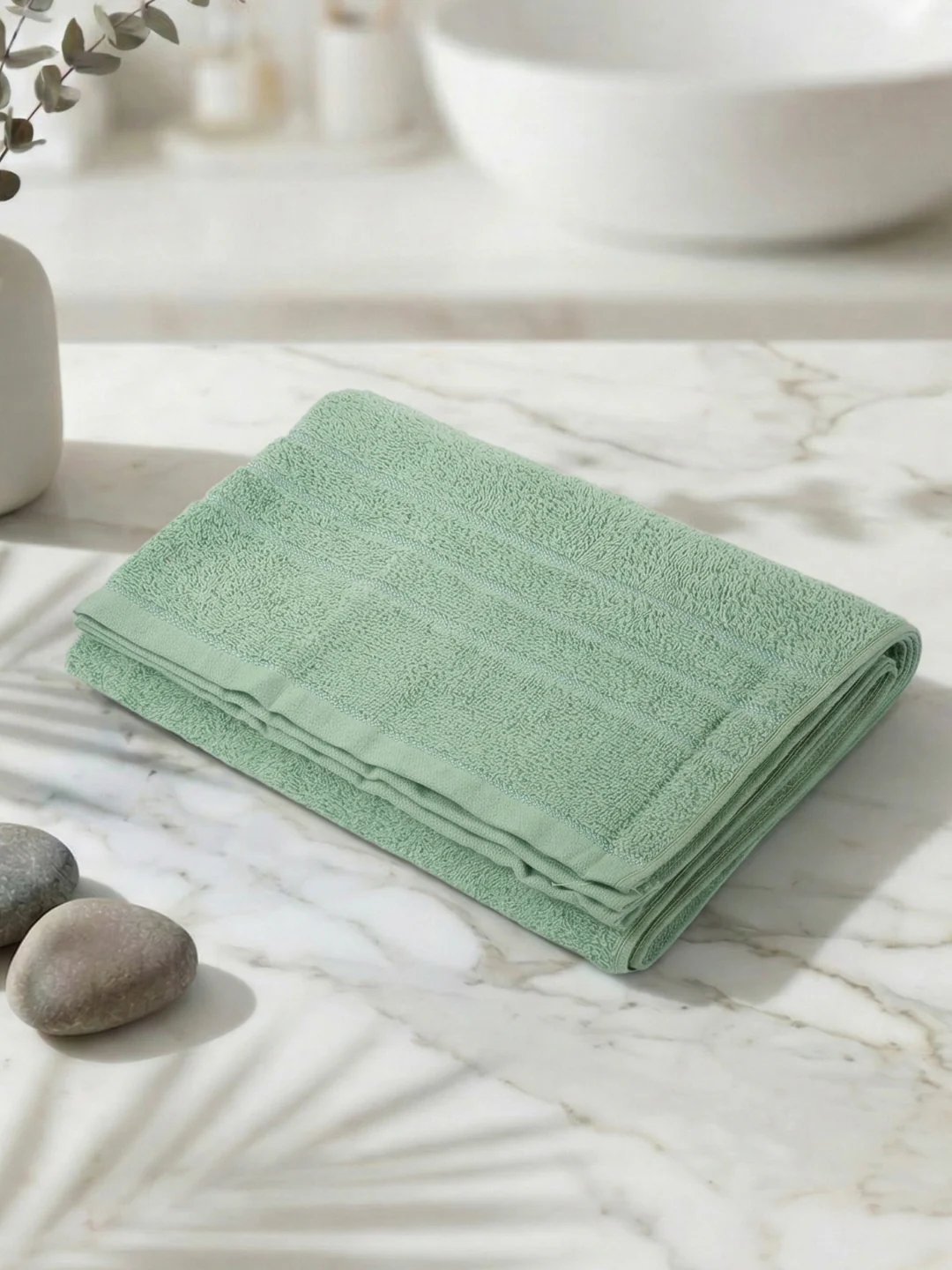 Essential Green 100% Cotton Solid 340 GSM Bath Towel Soho Small 1 Pc Pvc Pack - Image 2