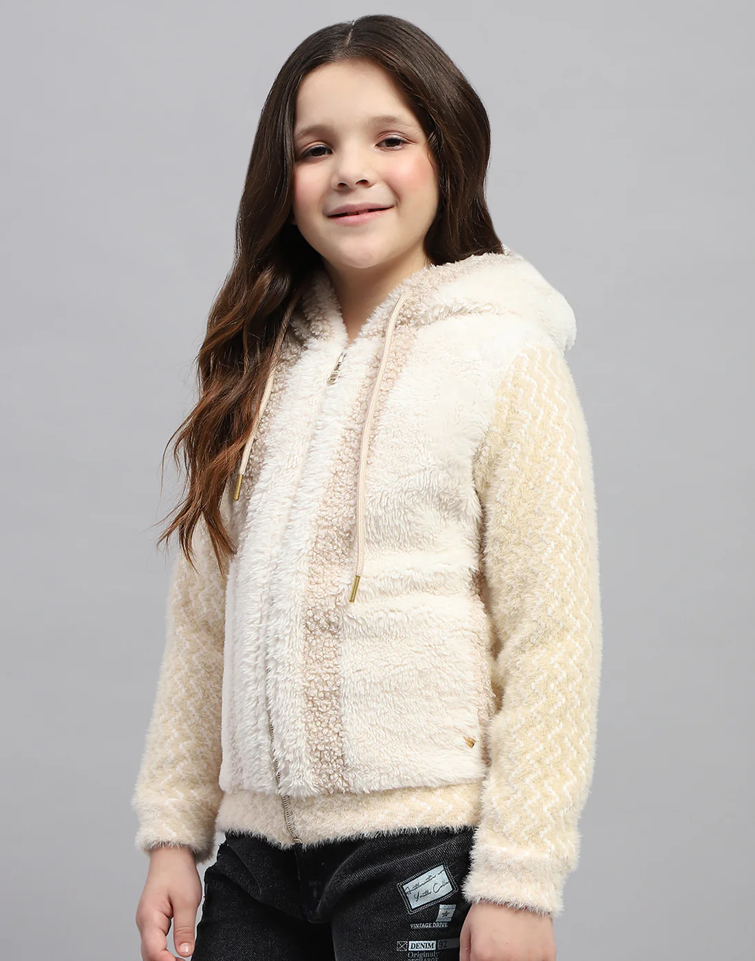 Girls Beige Solid Hooded Full Sleeve Sweatshirt - Image 3