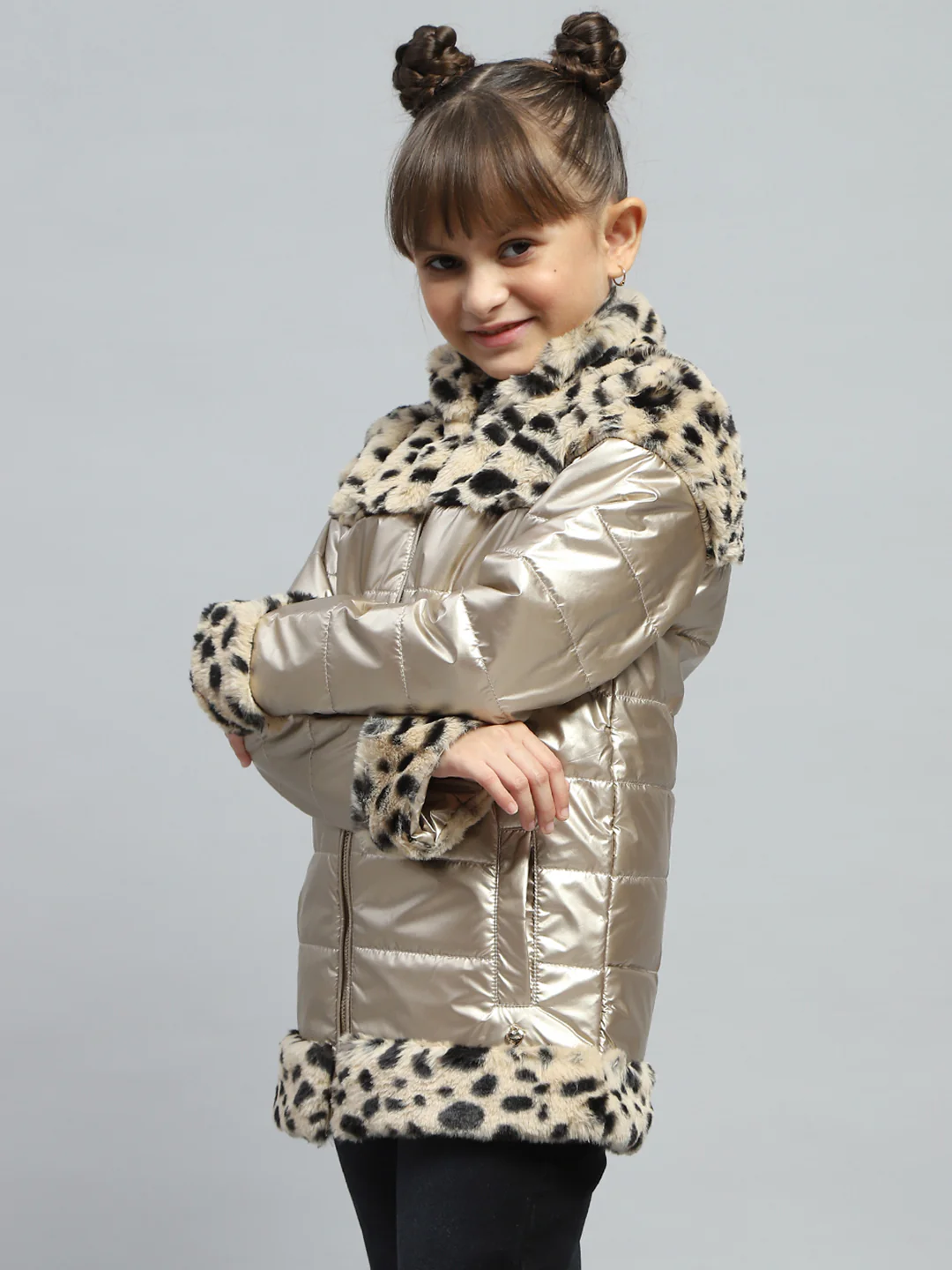 Girls Beige Solid Mock Neck Full Sleeve Jacket - Image 3