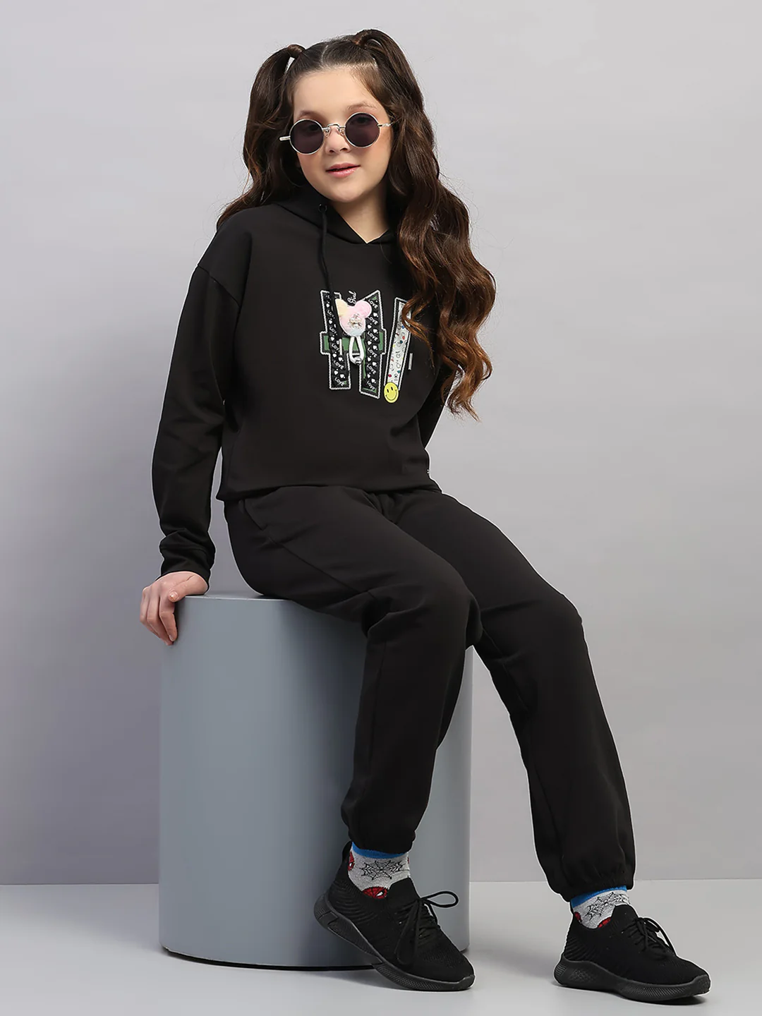 Girls Black Printed Hooded Full Sleeve Cords Set - Image 2