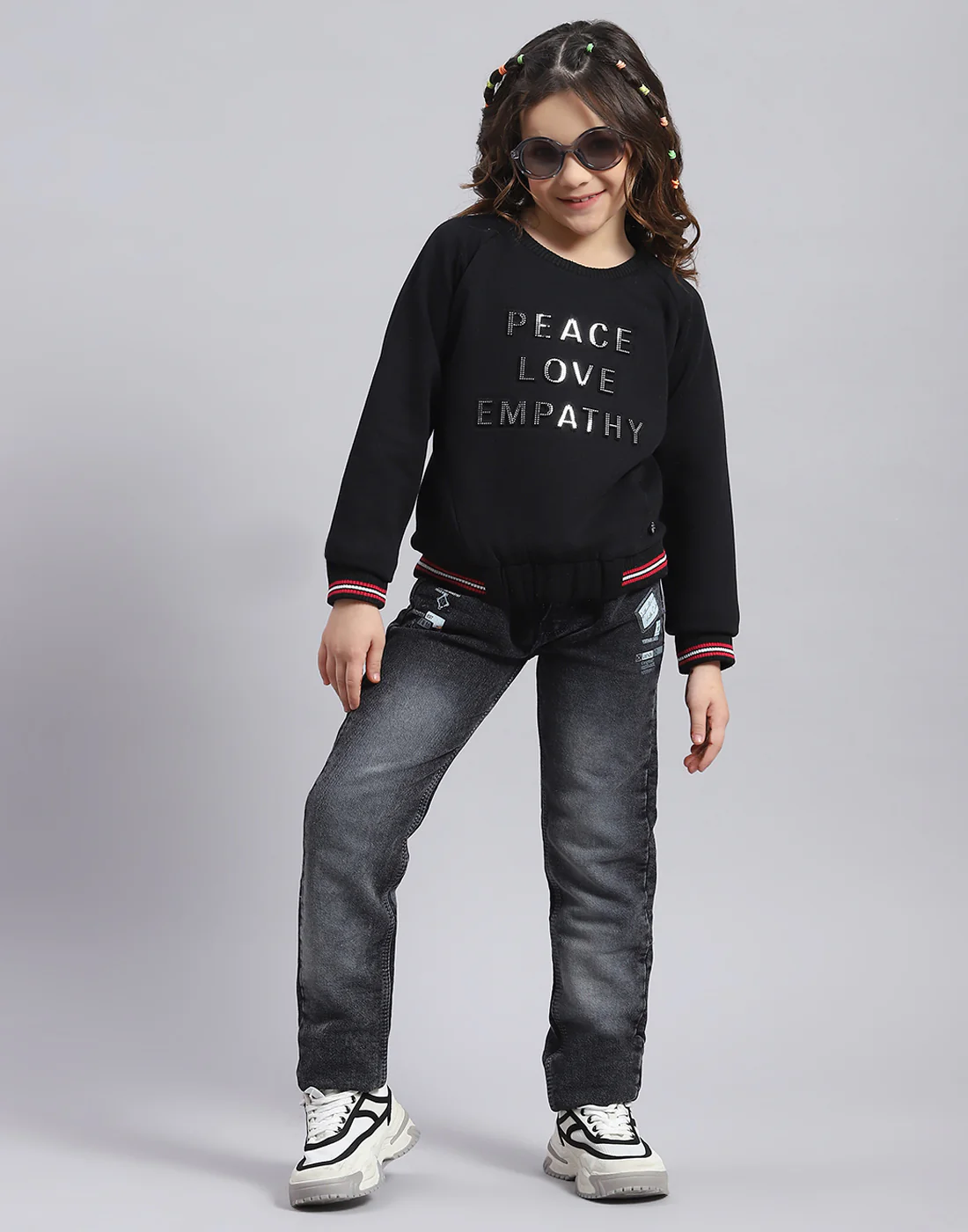 Girls Black Printed Round Neck Full Sleeve Sweatshirt - Image 2