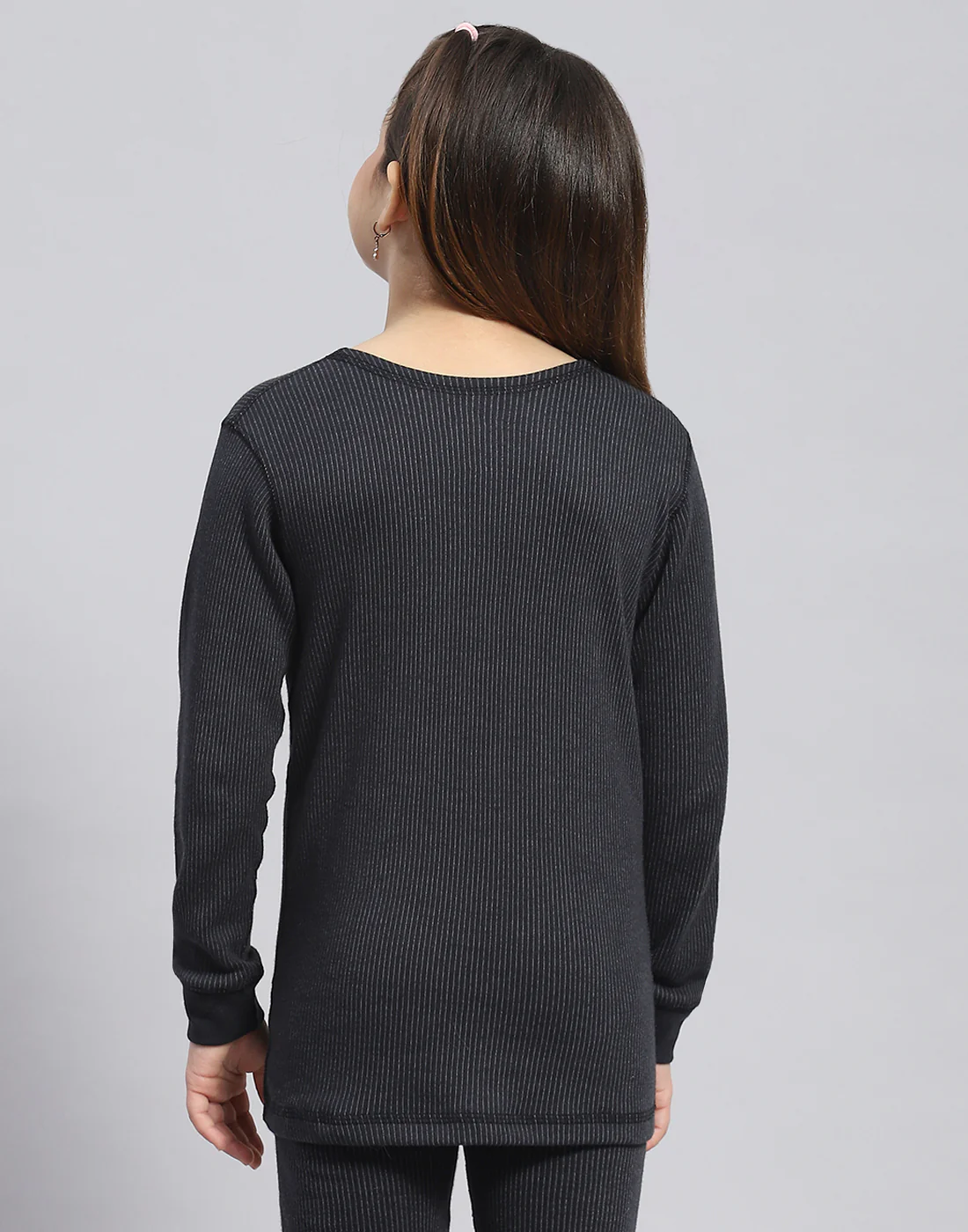 Girls Black Solid Round Neck Full Sleeve Thermal Vest - Image 5