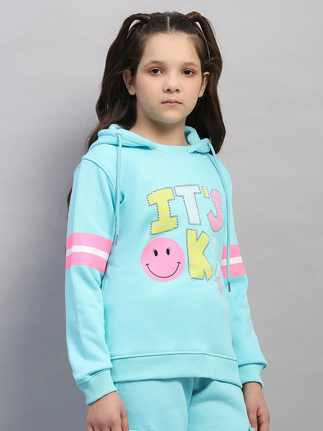 Girls Blue Printed Hooded Full Sleeve Sweatshirt - Image 4