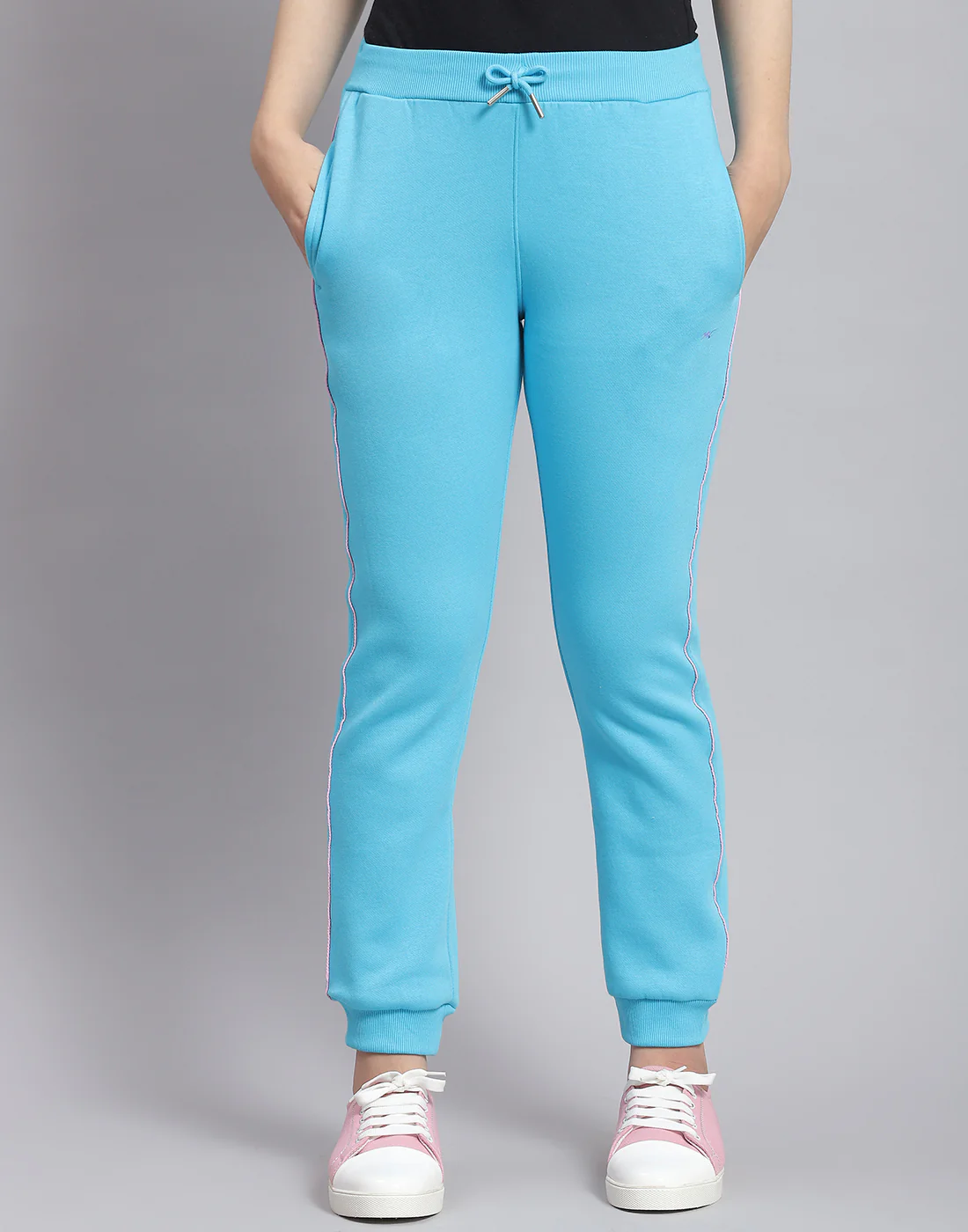 Girls Blue Printed Round Neck Full Sleeve Tracksuit - Image 7