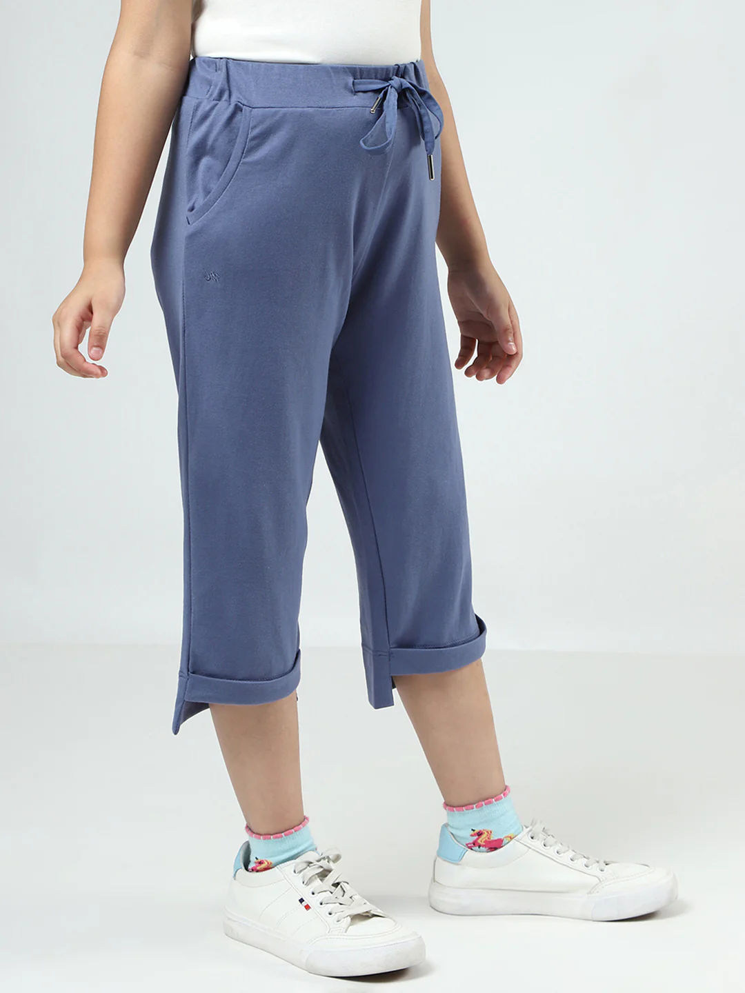 Girls Blue Solid Regular Fit Capri - Image 4
