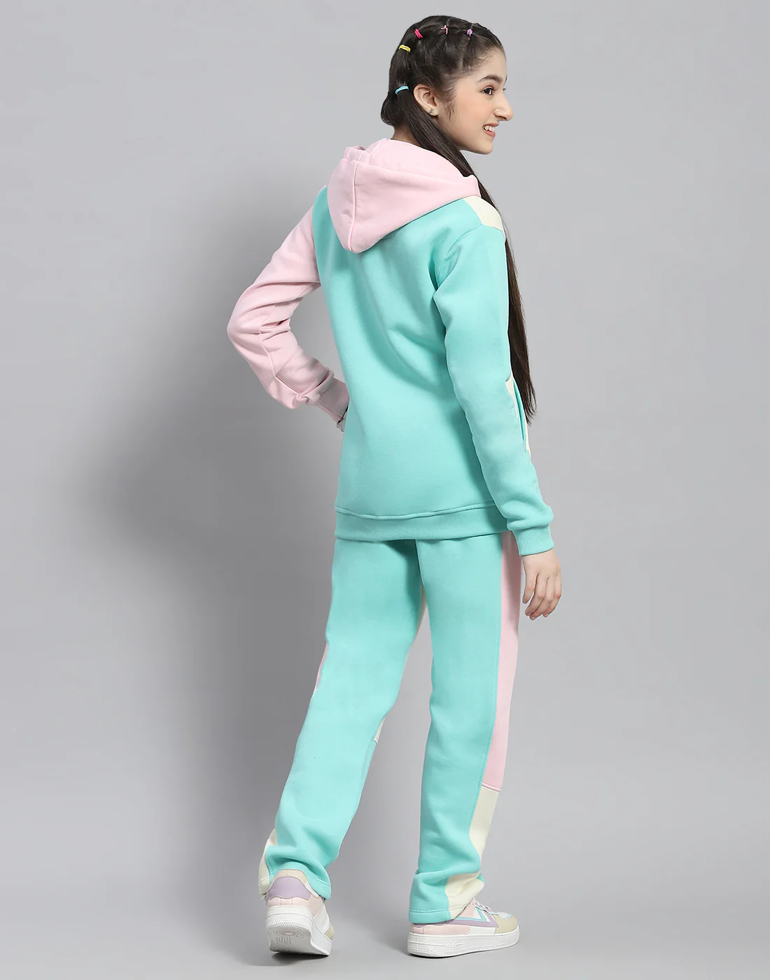Girls Cream Printed Hooded Full Sleeve Tracksuit - Image 5