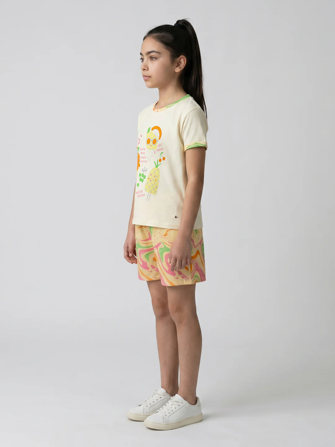 Girls Cream Printed Round Neck Half Sleeve Shorts Set - Image 3