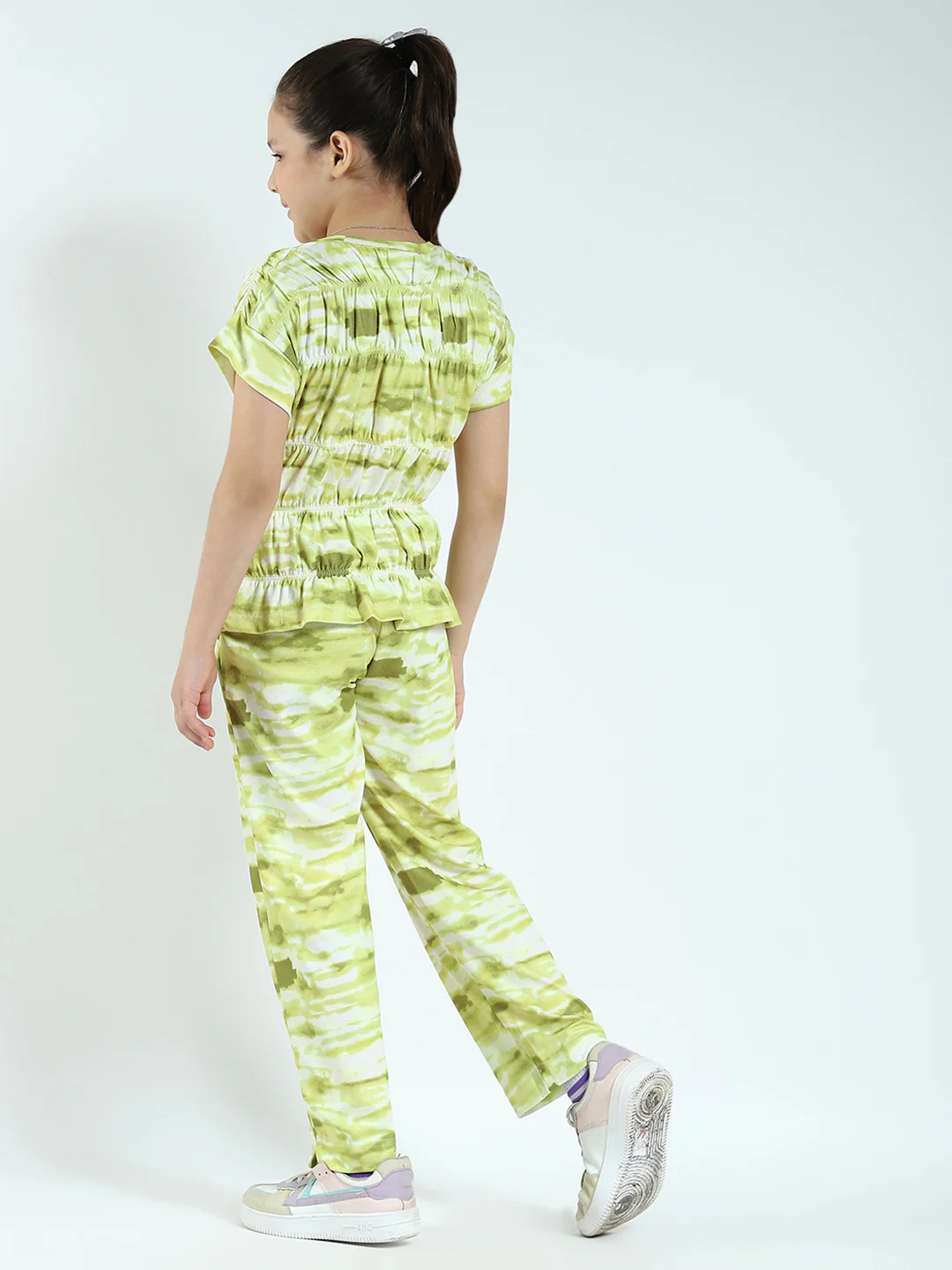 Girls Green Printed Round Neck Half Sleeve Cords Set - Image 5
