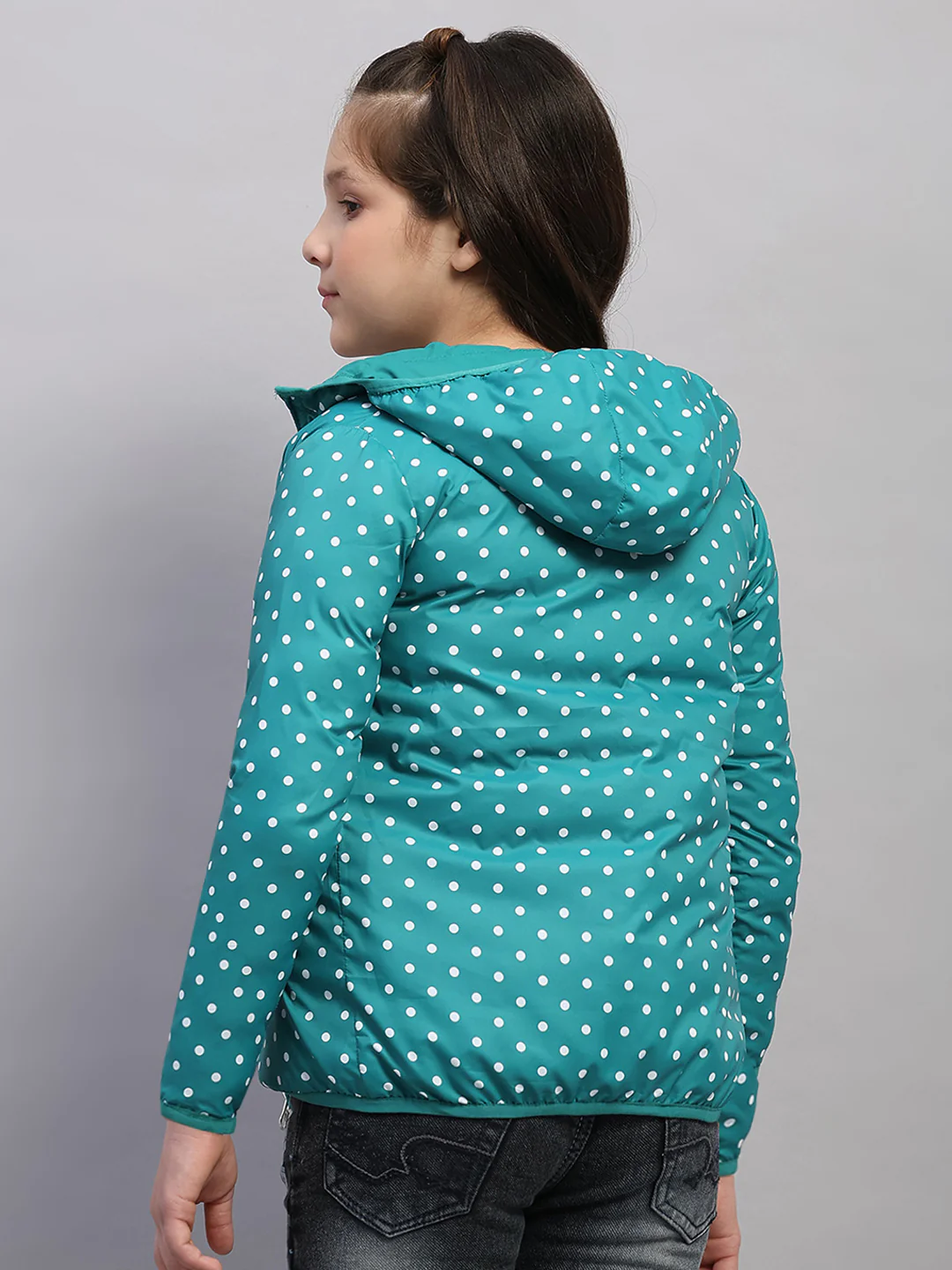 Girls Green Solid Hooded Full Sleeve Reversible Jacket - Image 8
