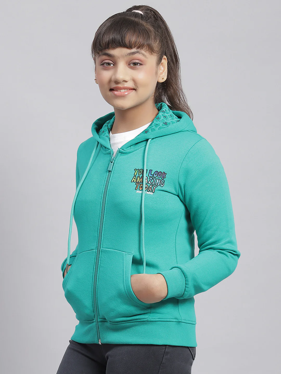 Girls Green Solid Hooded Full Sleeve Sweatshirt - Image 3