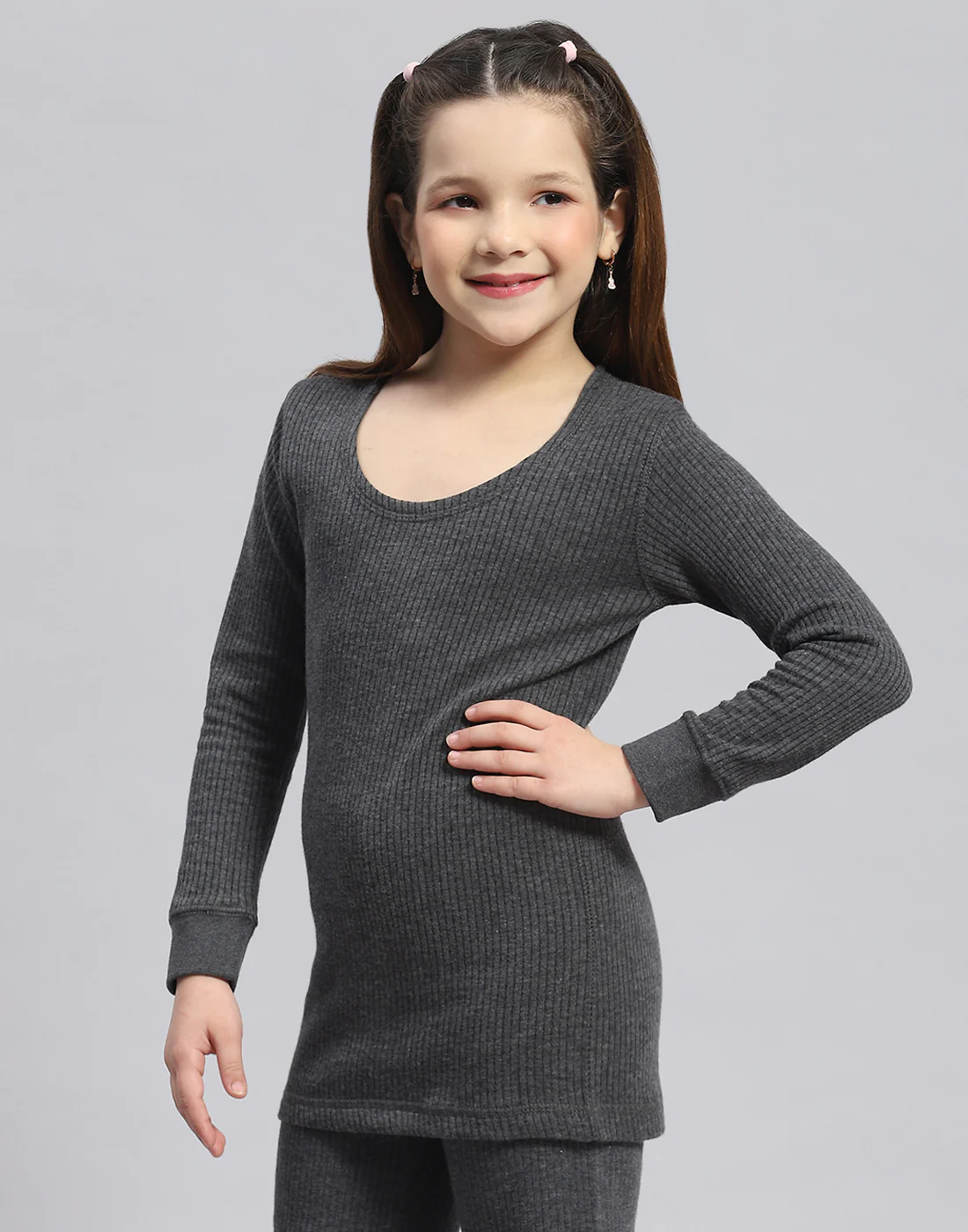 Girls Grey Solid Round Neck Full Sleeve Thermal Vest - Image 3