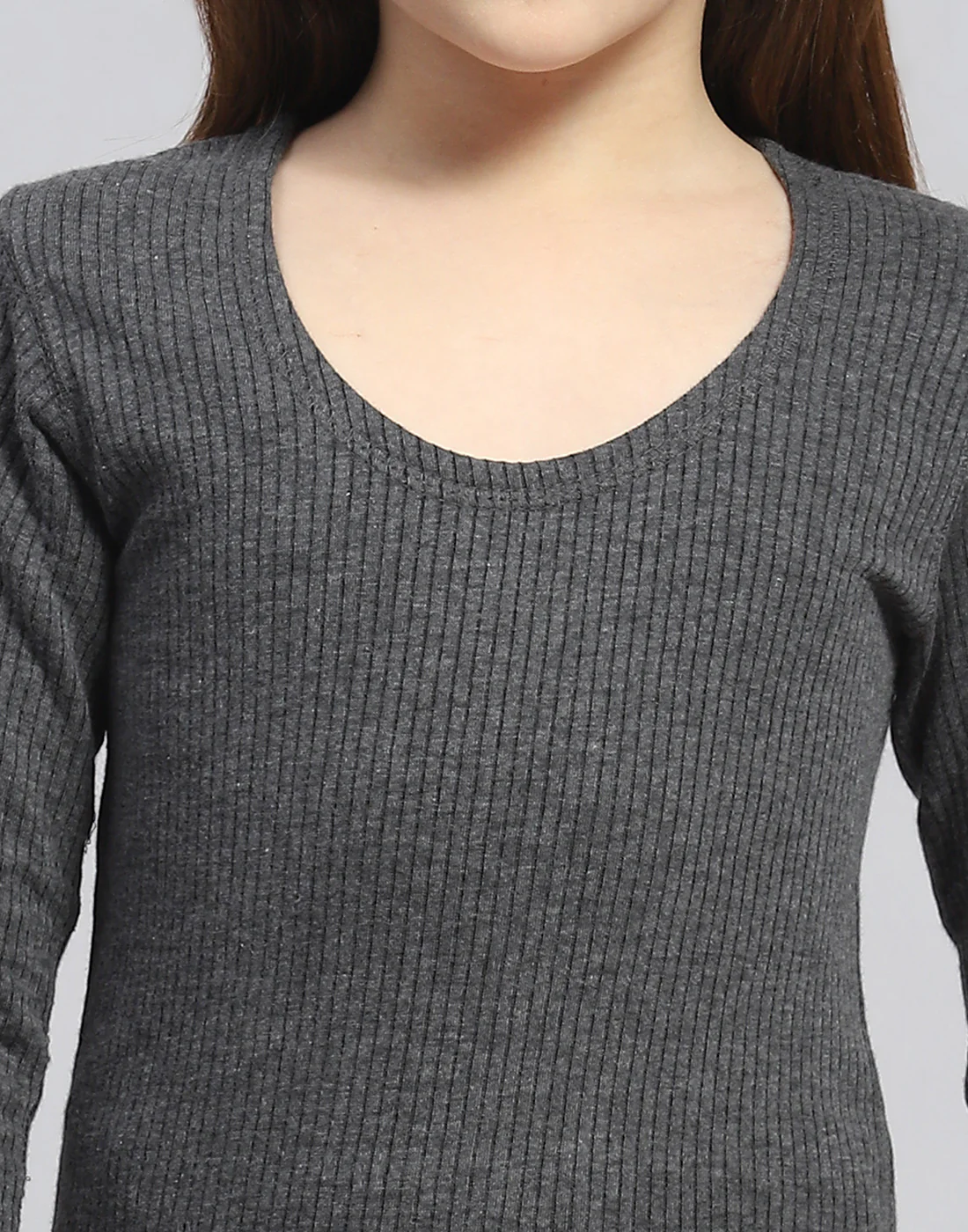 Girls Grey Solid Round Neck Full Sleeve Thermal Vest - Image 6