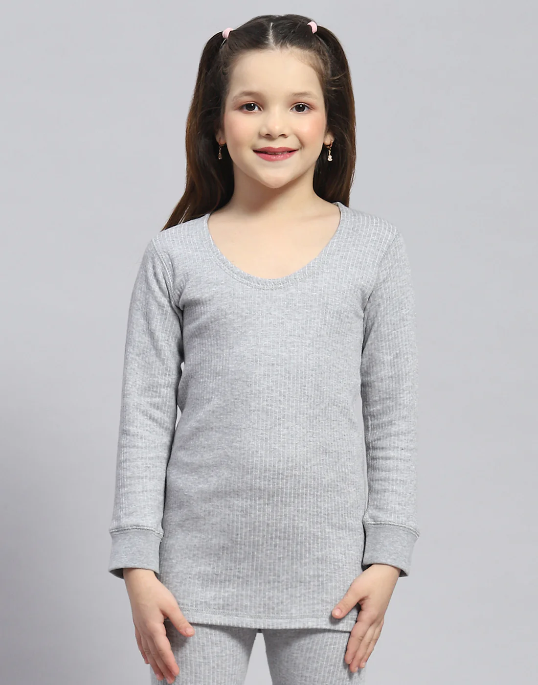 Girls Grey Solid Round Neck Full Sleeve Thermal Vest - Image 2