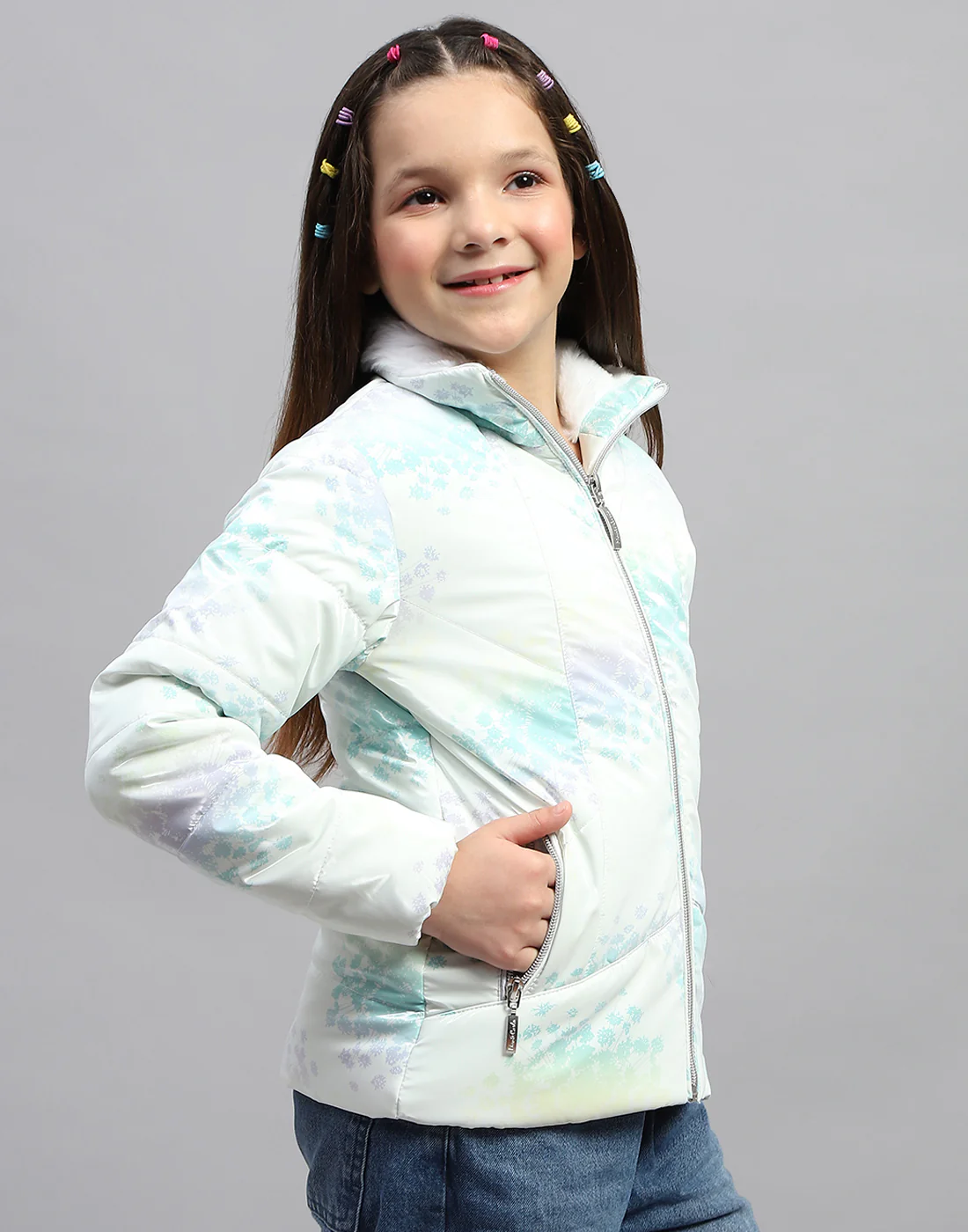 Girls Light Green Printed High Neck Full Sleeve Jacket - Image 4