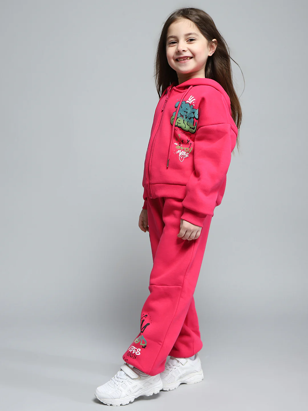 Girls Magenta Printed Hooded Full Sleeve Tracksuit - Image 3