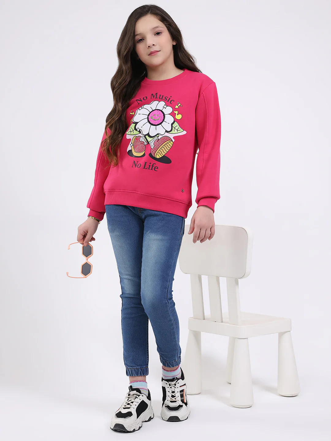 Girls Magenta Printed Round Neck Full Sleeve Sweatshirt - Image 2