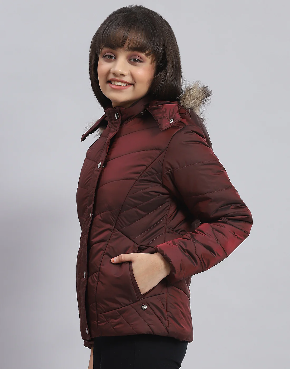 Girls Maroon Solid Hooded Full Sleeve Girls Jacket - Image 4