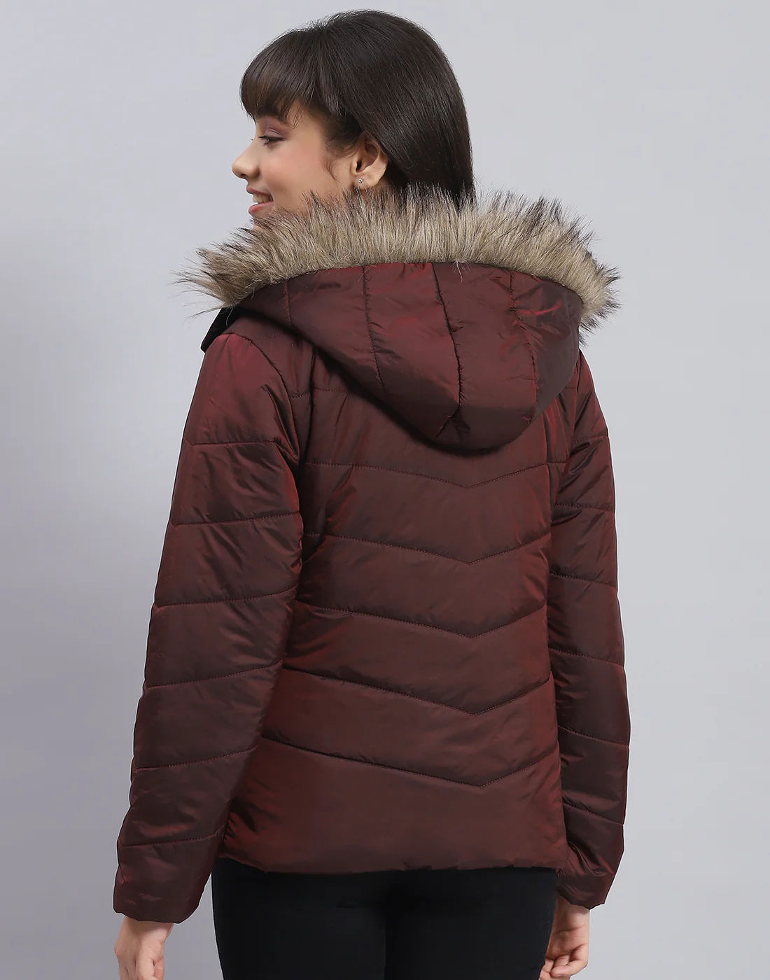 Girls Maroon Solid Hooded Full Sleeve Girls Jacket - Image 5