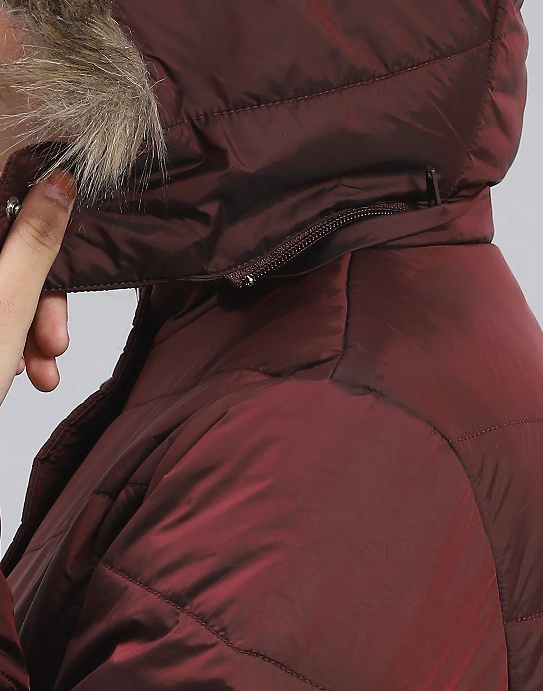 Girls Maroon Solid Hooded Full Sleeve Girls Jacket - Image 7