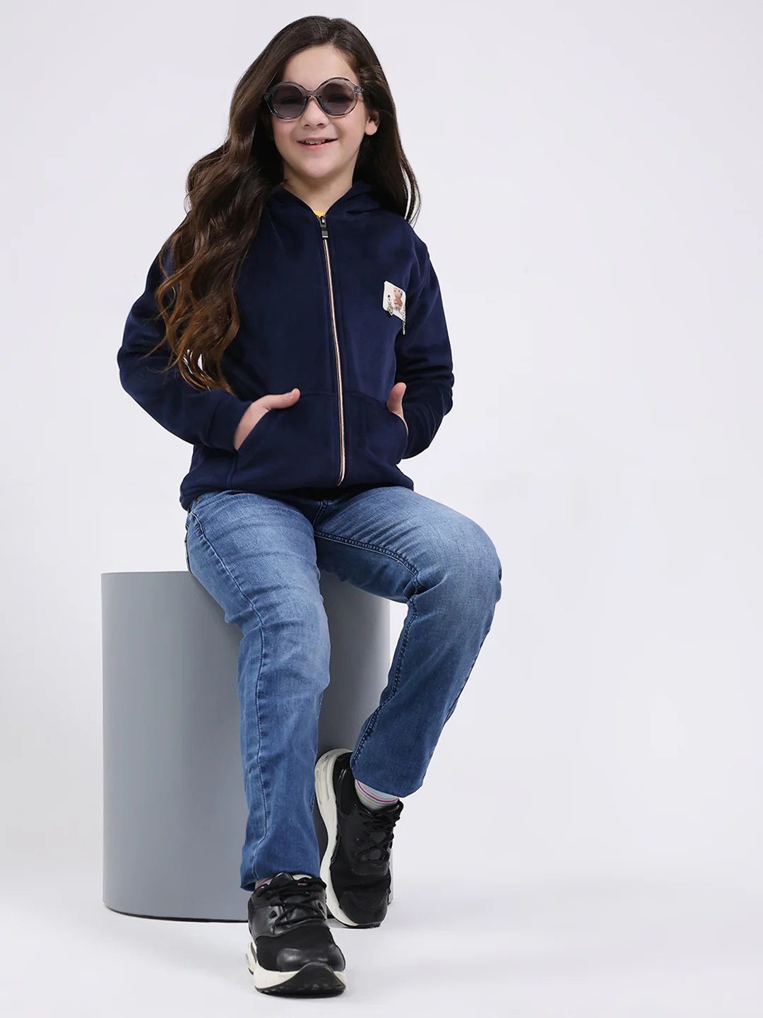 Girls Navy Blue Printed Hooded Full Sleeve Sweatshirt - Image 2