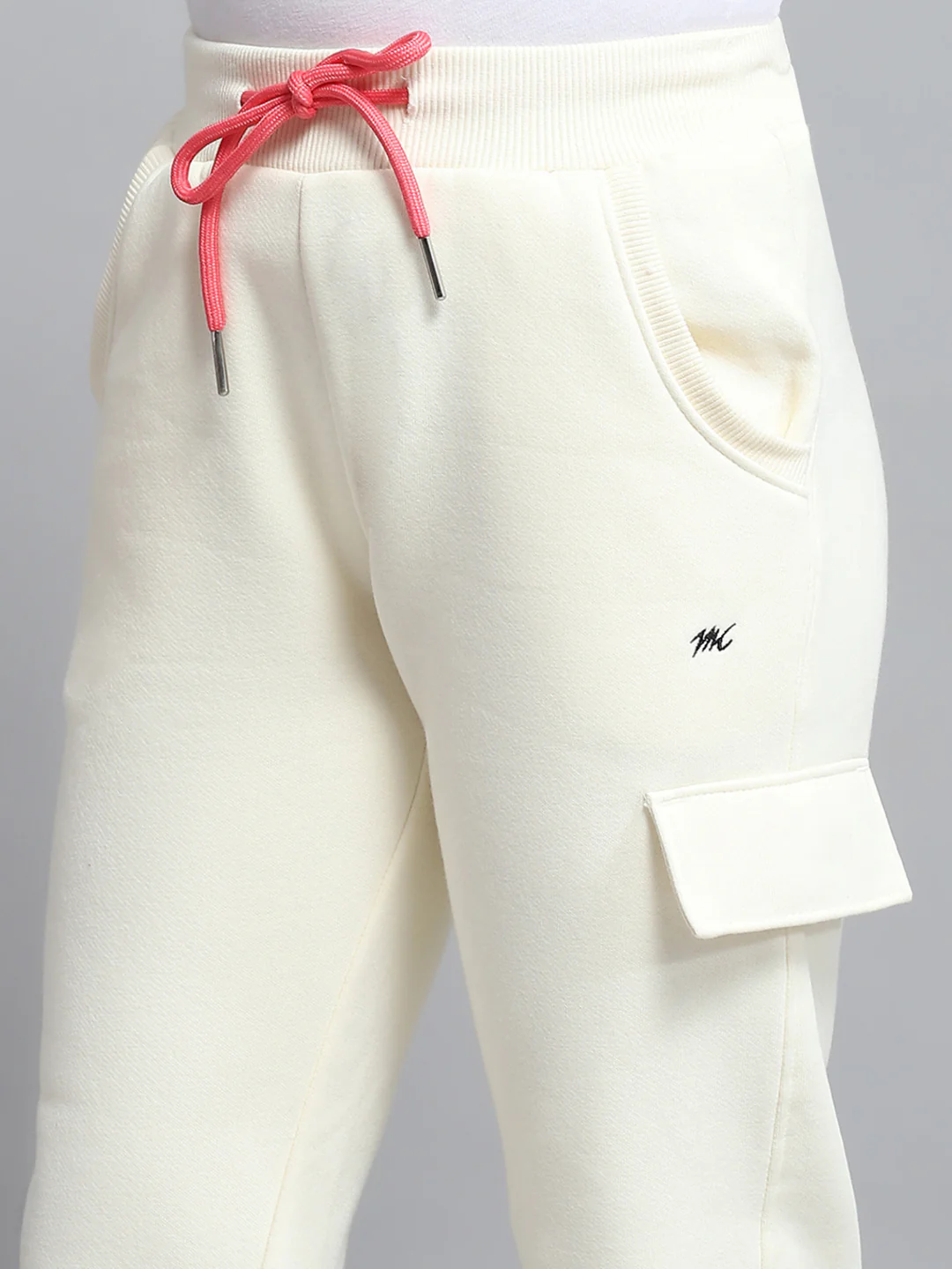 Girls Off White Printed Hooded Full Sleeve Tracksuit - Image 9