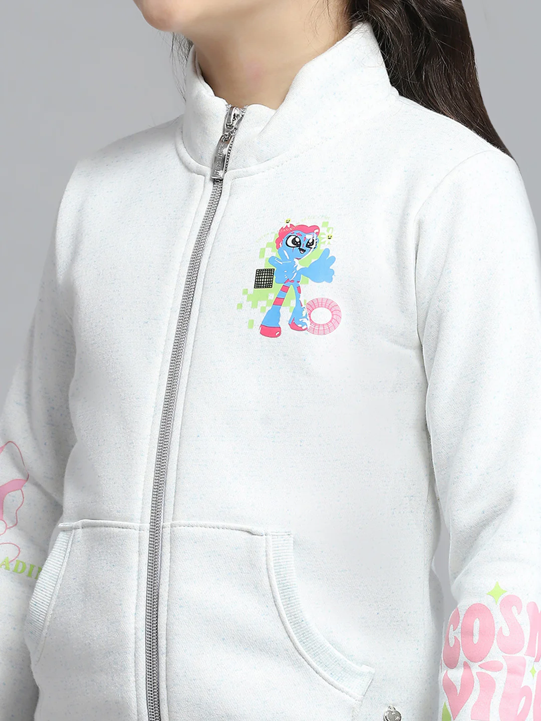 Girls Off White Printed Mock Neck Full Sleeve Sweatshirt - Image 7
