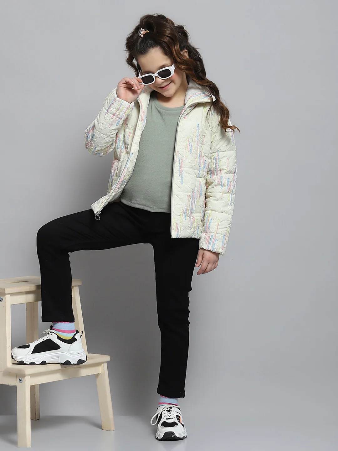 Girls Off White Self Design Collar Full Sleeve Jacket - Image 2