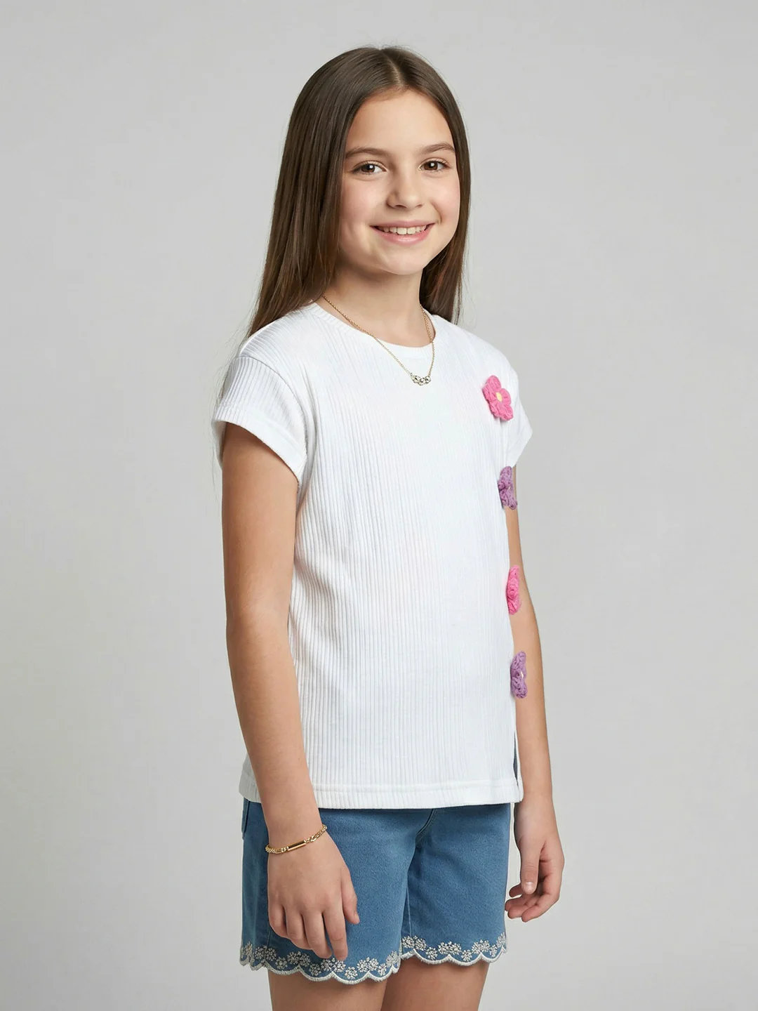 Girls Off White Self Design Round Neck Half Sleeve Top - Image 3