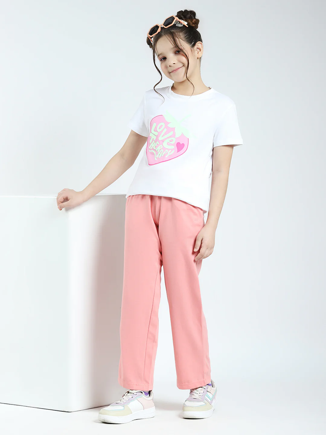 Girls Peach Solid Regular Fit Lower - Image 2