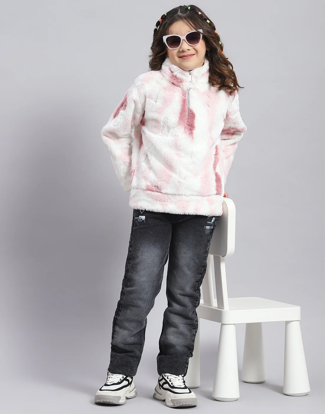 Girls Pink Printed H Neck Full Sleeve Sweatshirt - Image 2
